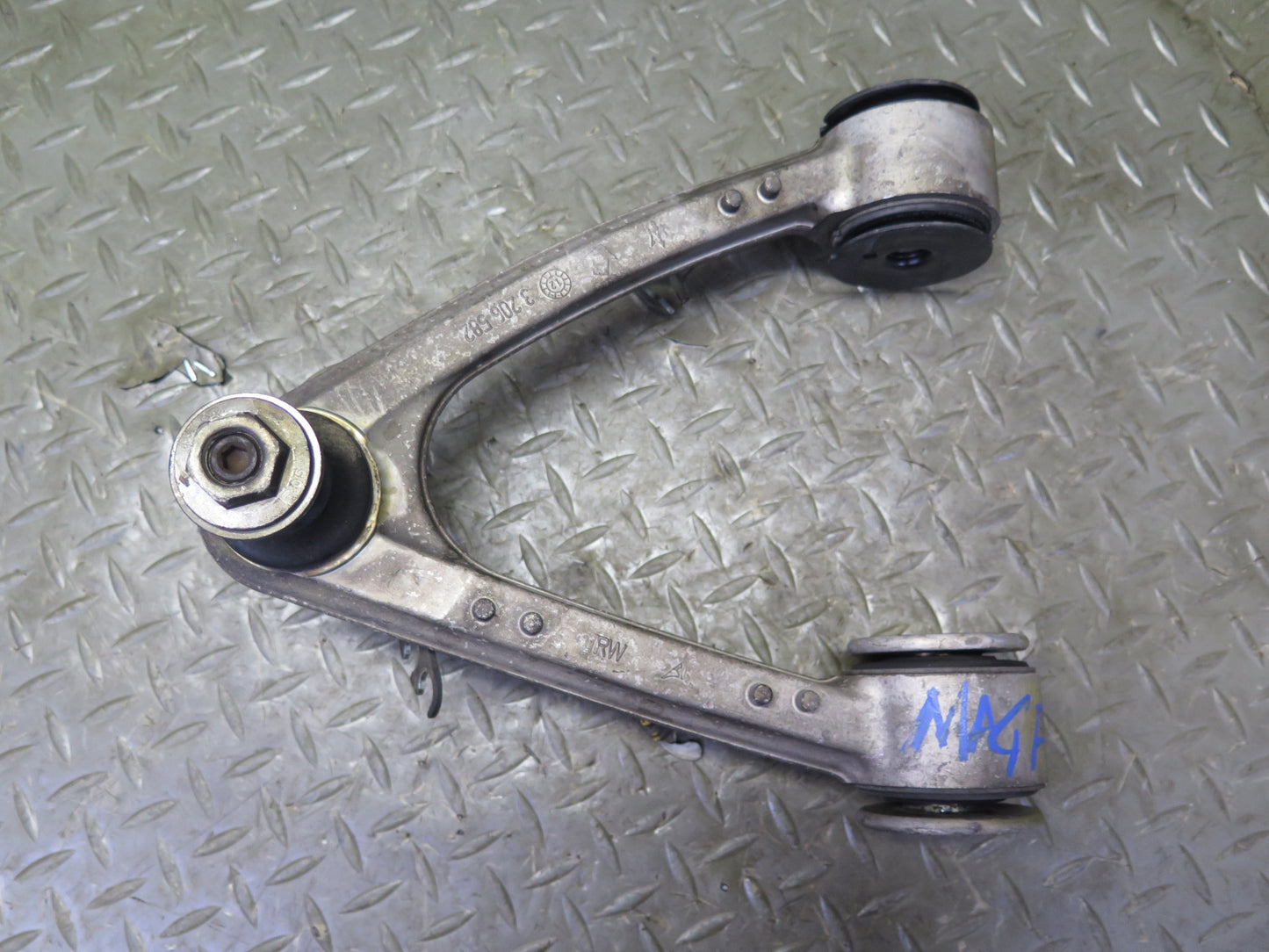 2008-2019 Maserati Granturismo M145 Front Right Upper & Lower Control  Arm Set