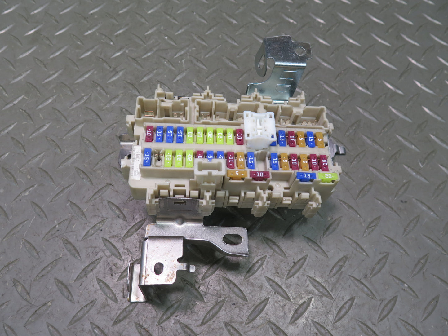 2013-2017 Infiniti JX35 QX60 Dash Cabin Fuse Relay Box Module