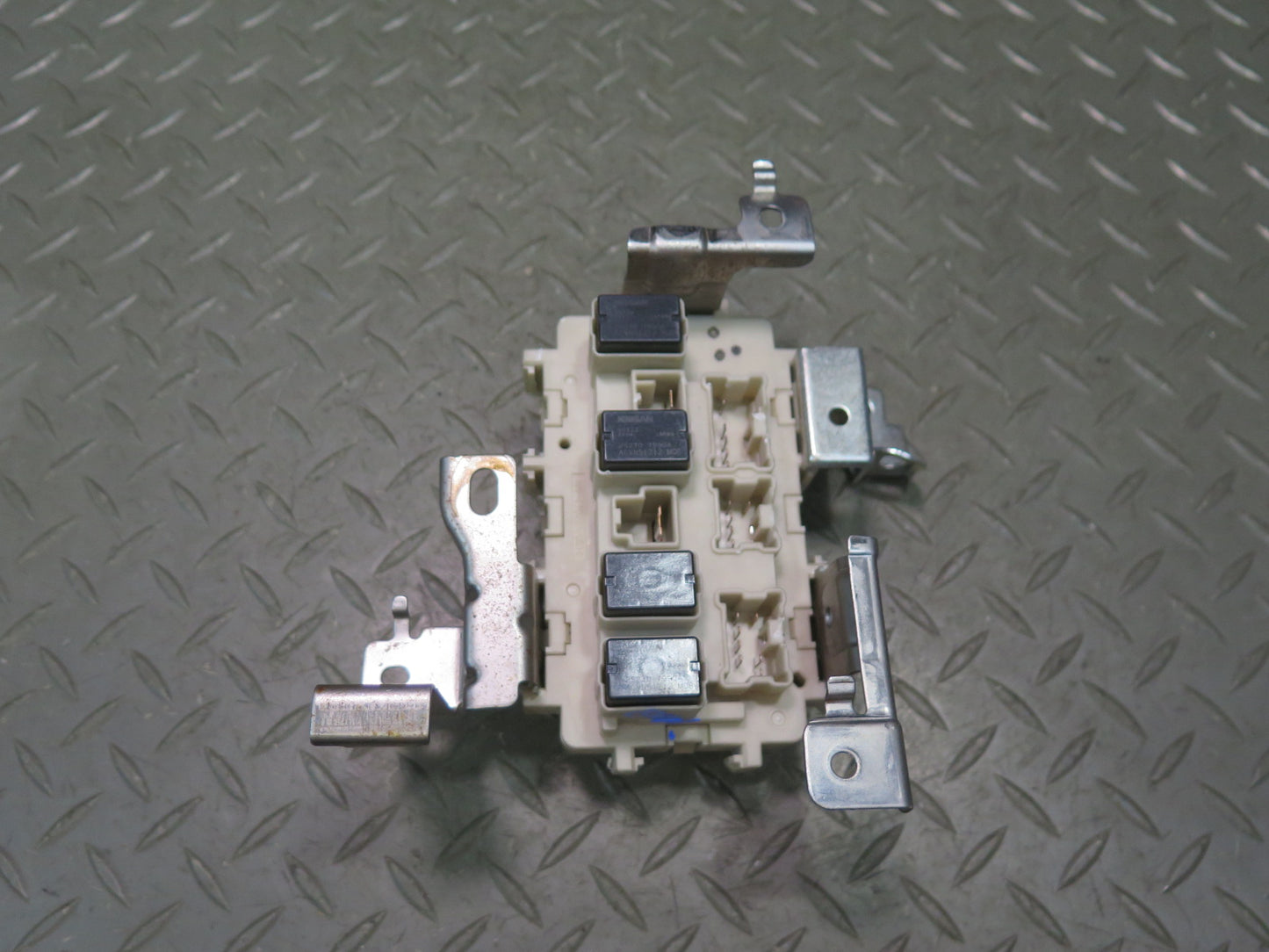 2013-2017 Infiniti JX35 QX60 Dash Cabin Fuse Relay Box Module