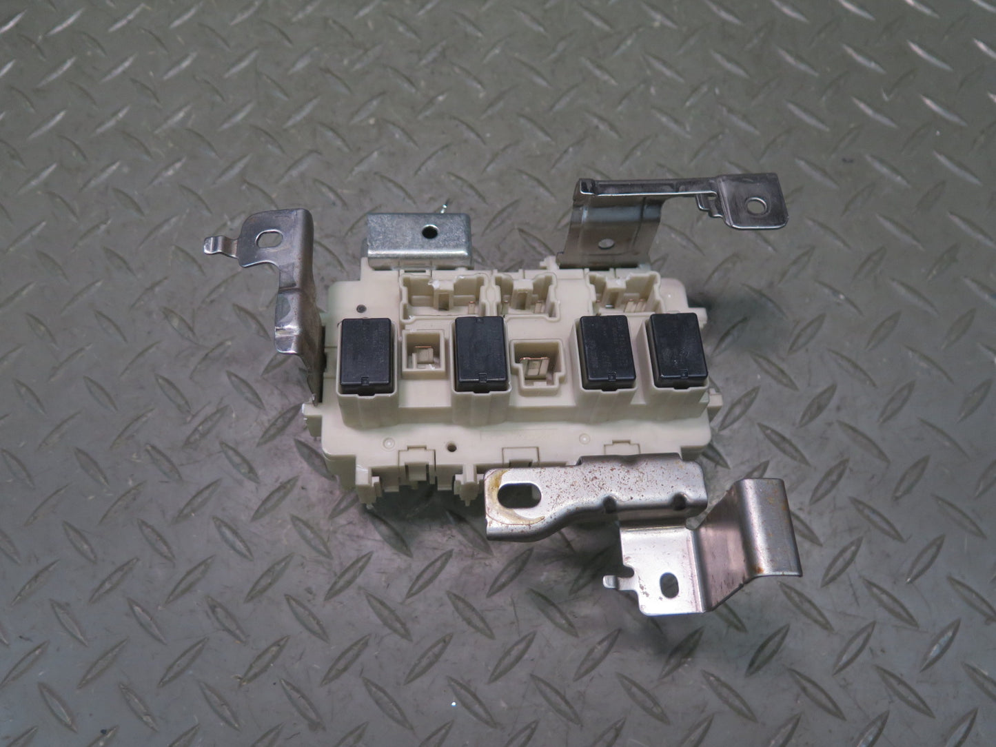 2013-2017 Infiniti JX35 QX60 Dash Cabin Fuse Relay Box Module