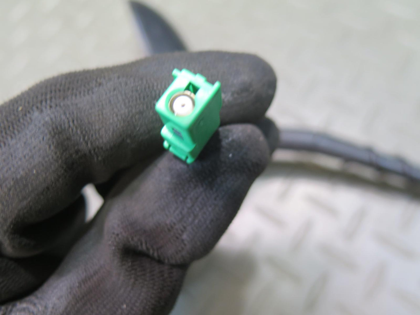 2013-2015 Infiniti JX35 QX60 Roof Radio Antenna Black 28208-3JA0A