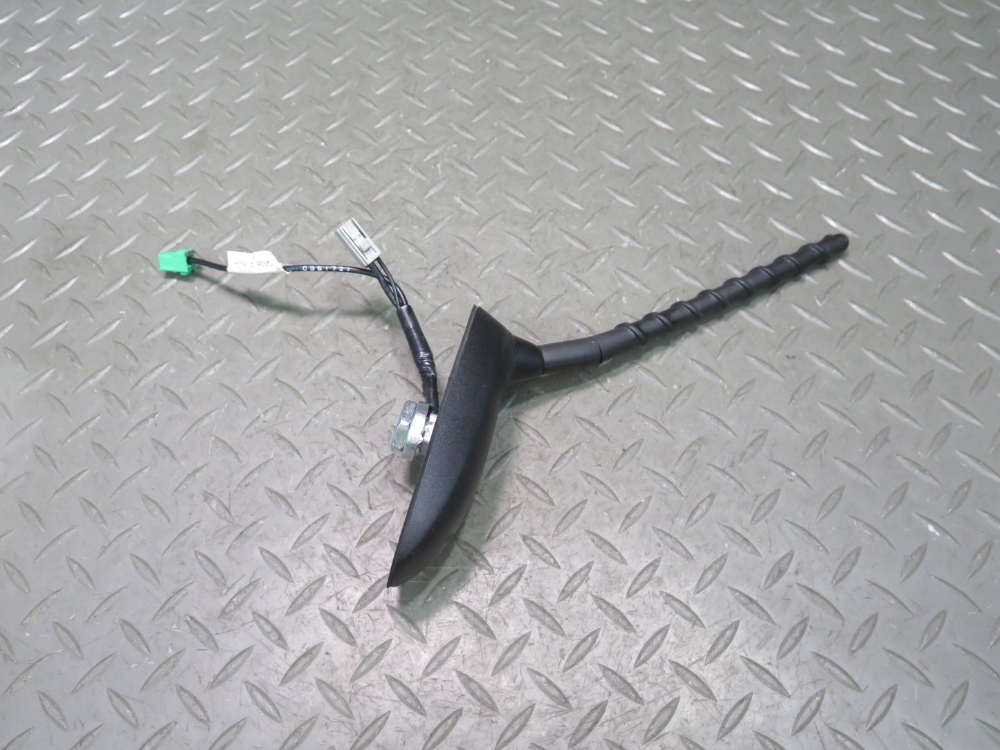 2013-2015 Infiniti JX35 QX60 Roof Radio Antenna Black 28208-3JA0A