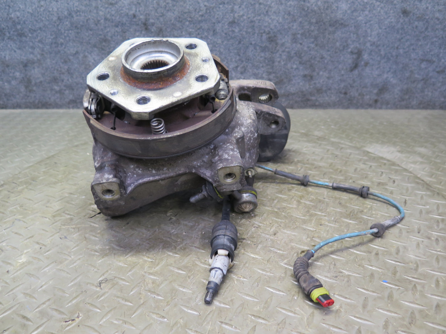 2008-2019 Maserati Granturismo M145 RWD Rear Left Spindle Knuckle Wheel Hub 40K