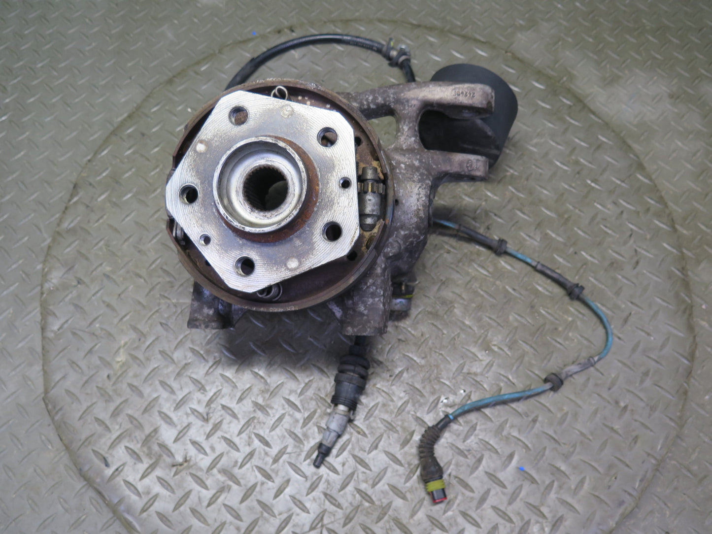 2008-2019 Maserati Granturismo M145 RWD Rear Left Spindle Knuckle Wheel Hub 40K