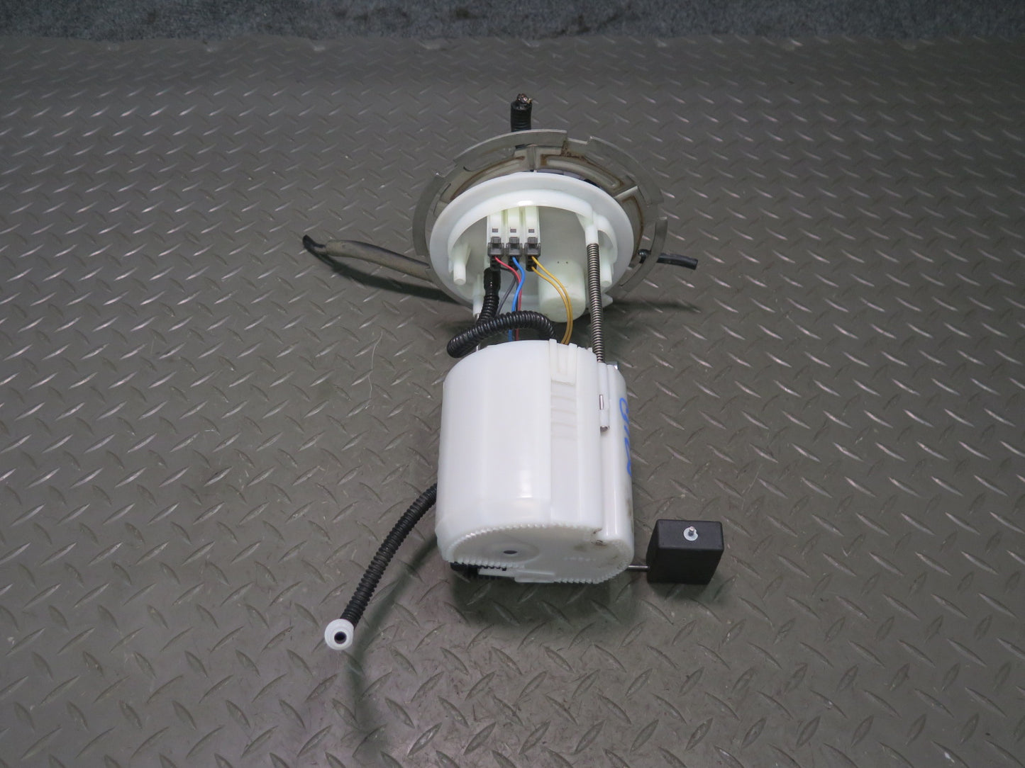 2014-2017 Infiniti QX60 2.5L Hybrid Fuel Pump Level Sensor Assembly