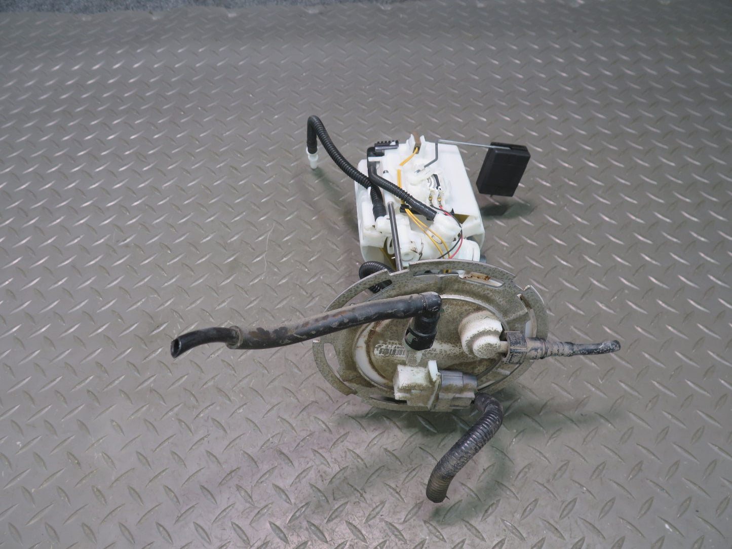 2014-2017 Infiniti QX60 2.5L Hybrid Fuel Pump Level Sensor Assembly