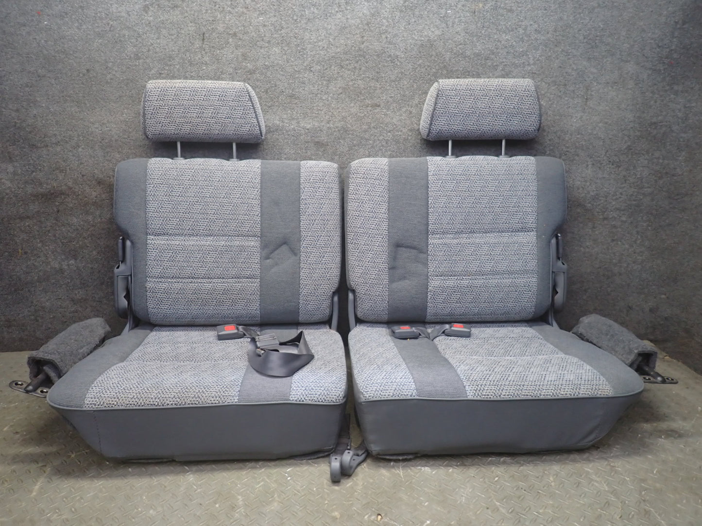 1992-1994 Toyota Land Cruiser FJ80 Rear 3RD ROW Left & Right Cloth Seat Gray Set