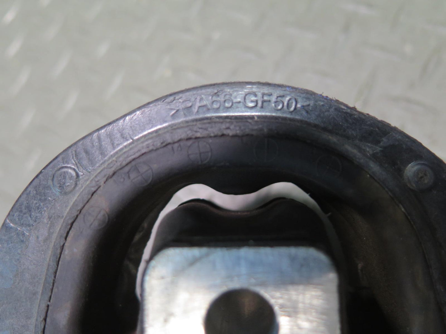 2014-2017 Infiniti QX60 2.5L Hybrid Engine Motor Right Mount Torque Rod