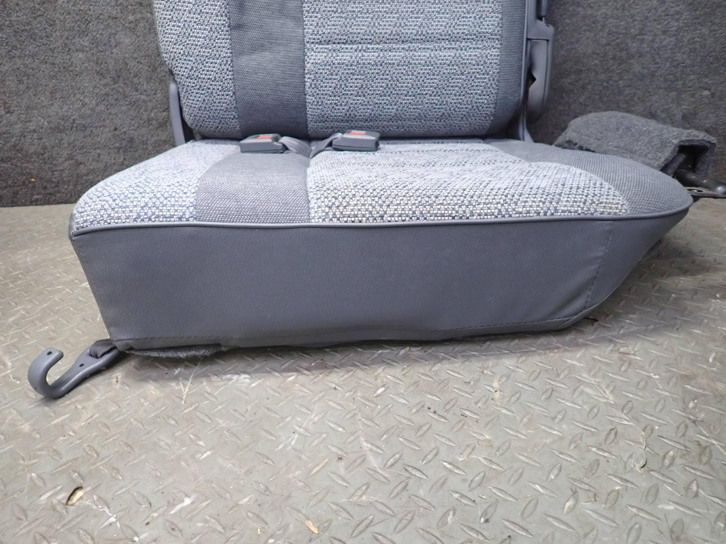 1992-1994 Toyota Land Cruiser FJ80 Rear 3RD ROW Left & Right Cloth Seat Gray Set