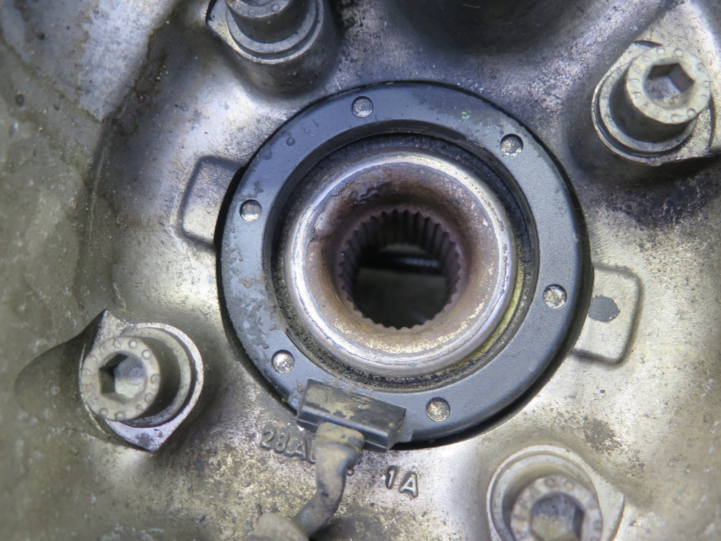 2008-2019 Maserati Granturismo M145 RWD Rear Right Spindle Knuckle Wheel Hub 40K