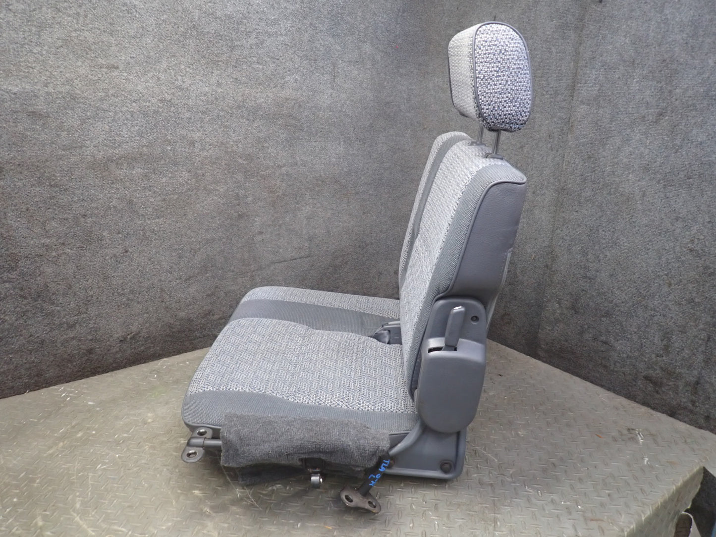 1992-1994 Toyota Land Cruiser FJ80 Rear 3RD ROW Left & Right Cloth Seat Gray Set