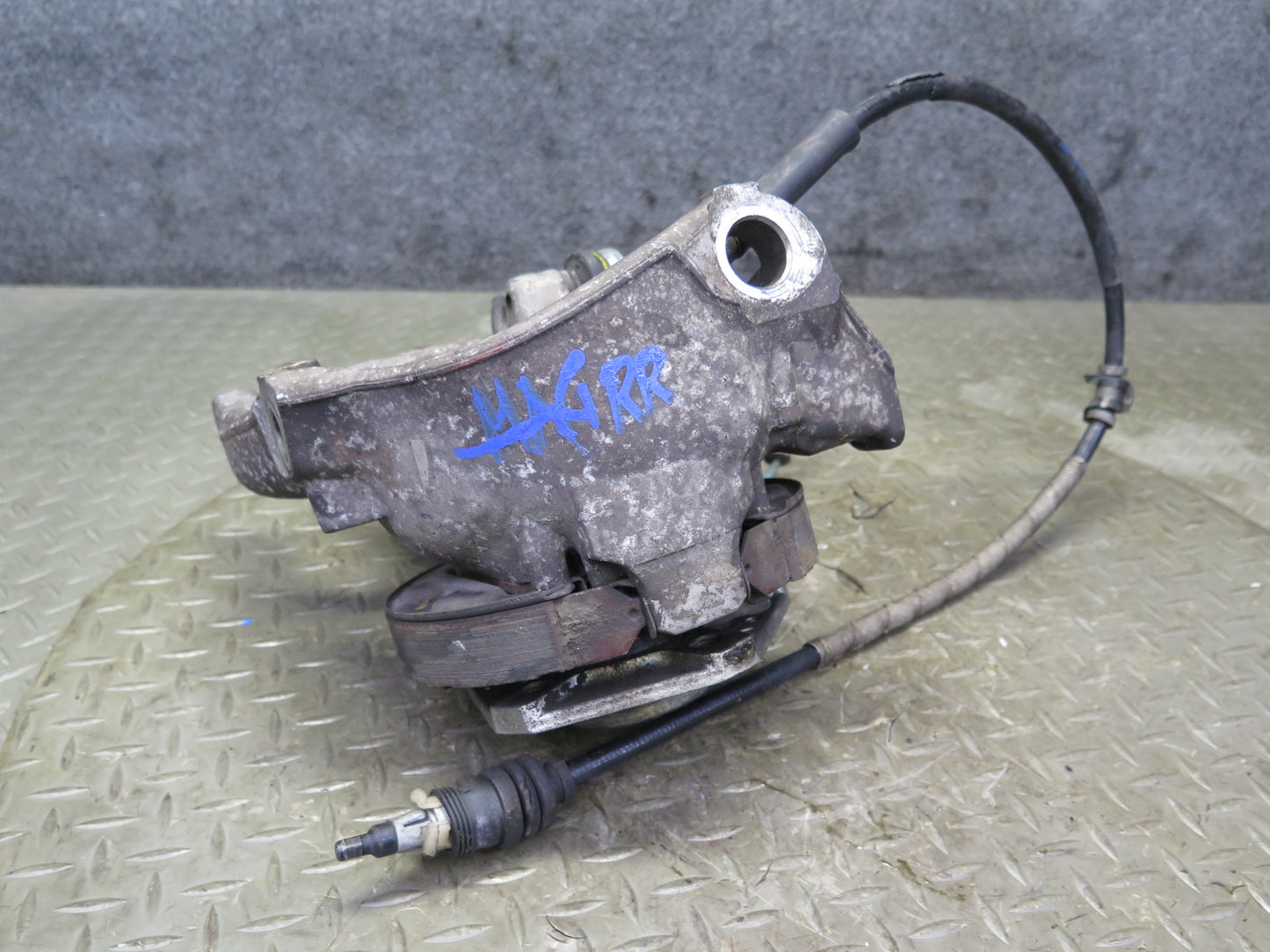 2008-2019 Maserati Granturismo M145 RWD Rear Right Spindle Knuckle Wheel Hub 40K