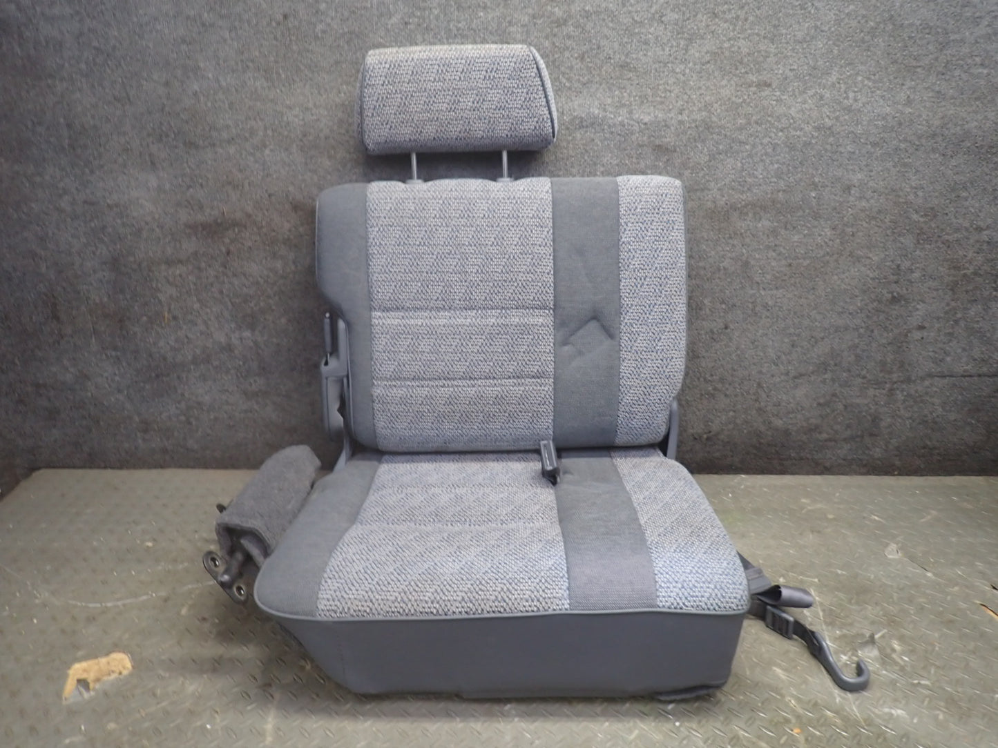 1992-1994 Toyota Land Cruiser FJ80 Rear 3RD ROW Left & Right Cloth Seat Gray Set