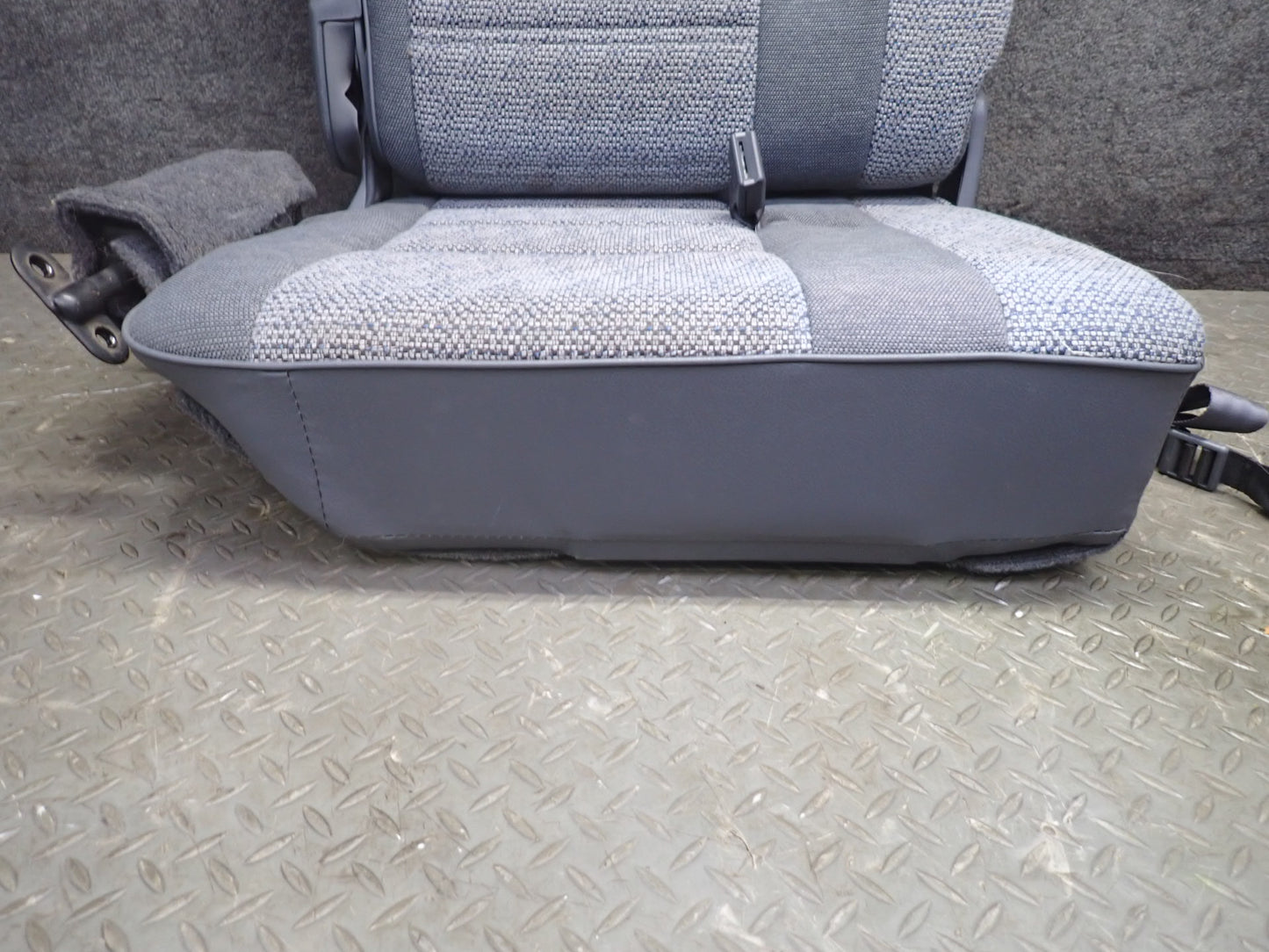 1992-1994 Toyota Land Cruiser FJ80 Rear 3RD ROW Left & Right Cloth Seat Gray Set