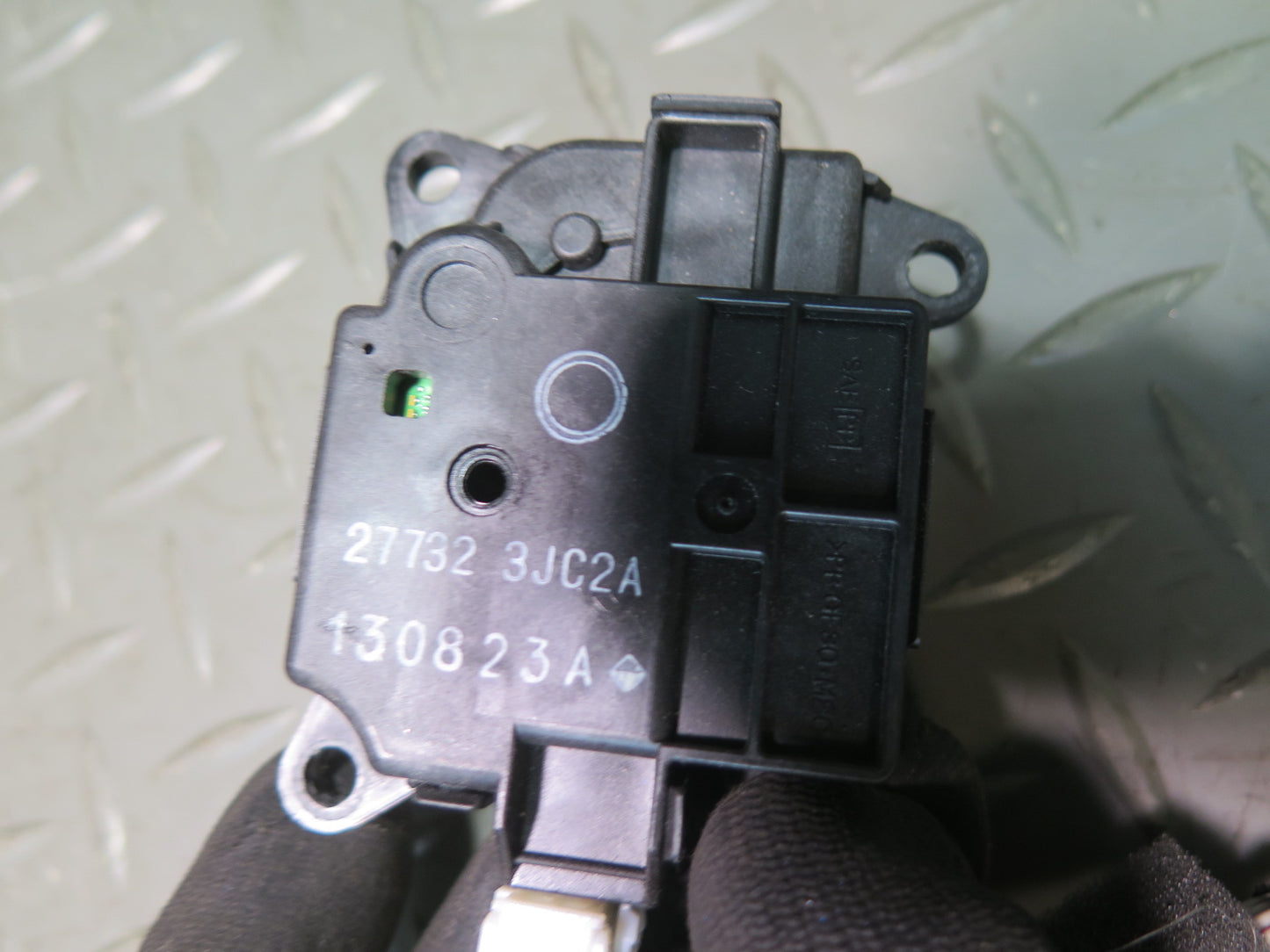 2013-2020 Infiniti JX35 QX60 A/C Heater Flap Door Actuator Motor Wiring Set