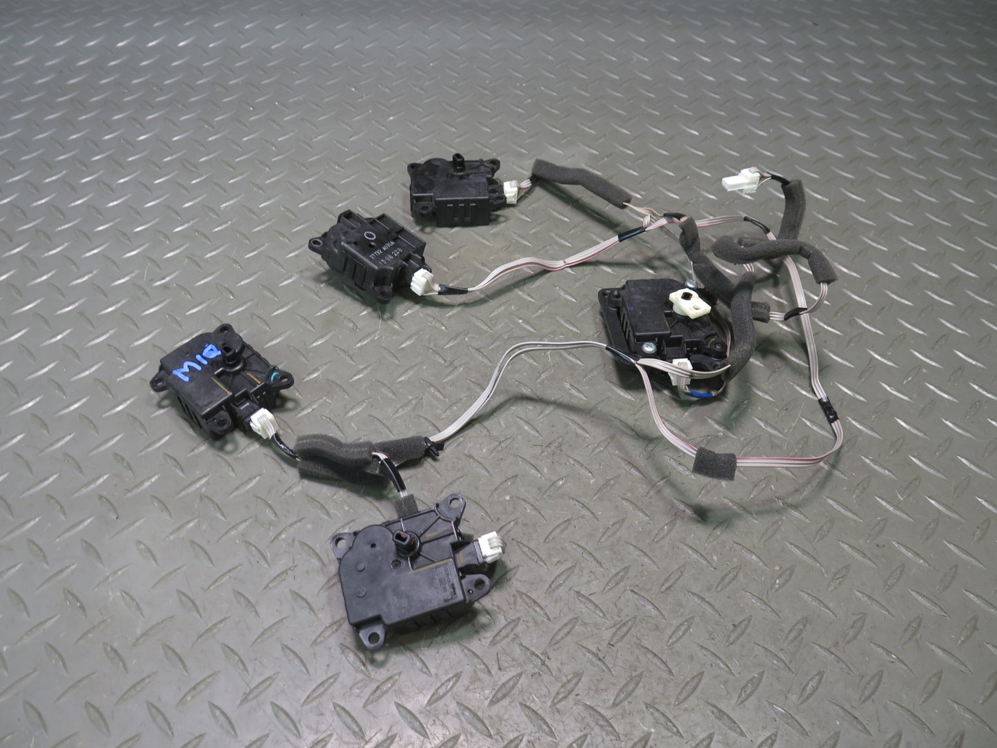 2013-2020 Infiniti JX35 QX60 A/C Heater Flap Door Actuator Motor Wiring Set