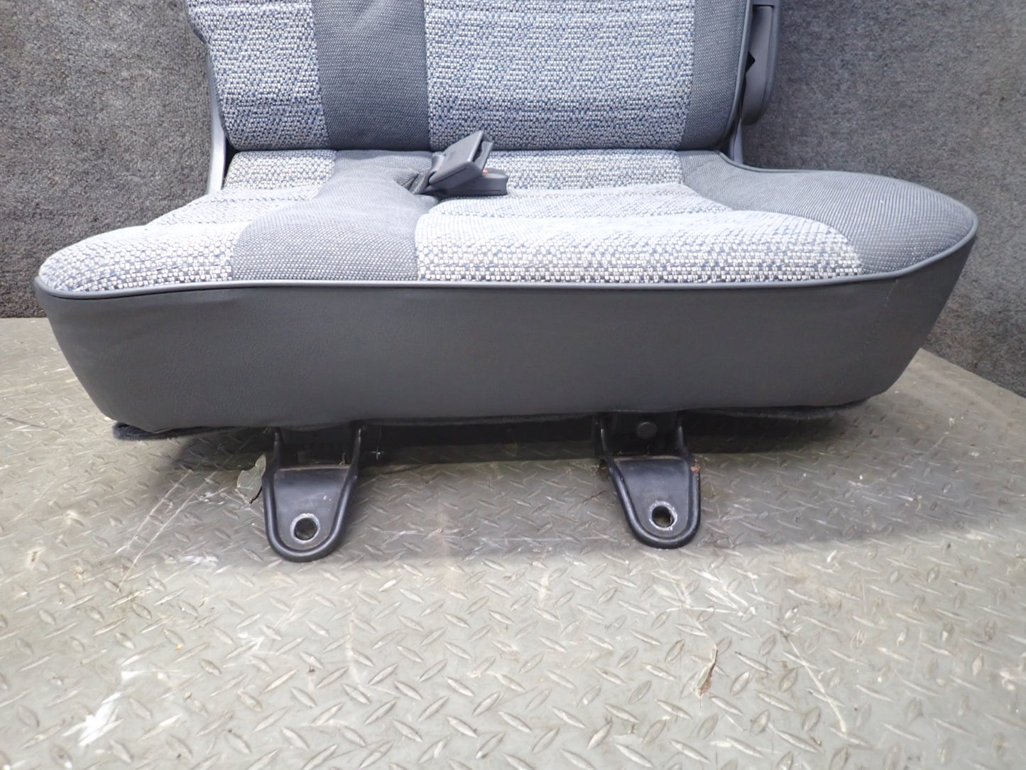 1992-1994 Toyota Land Cruiser FJ80 Rear 2ND ROW Left & Right Cloth Seat Gray Set
