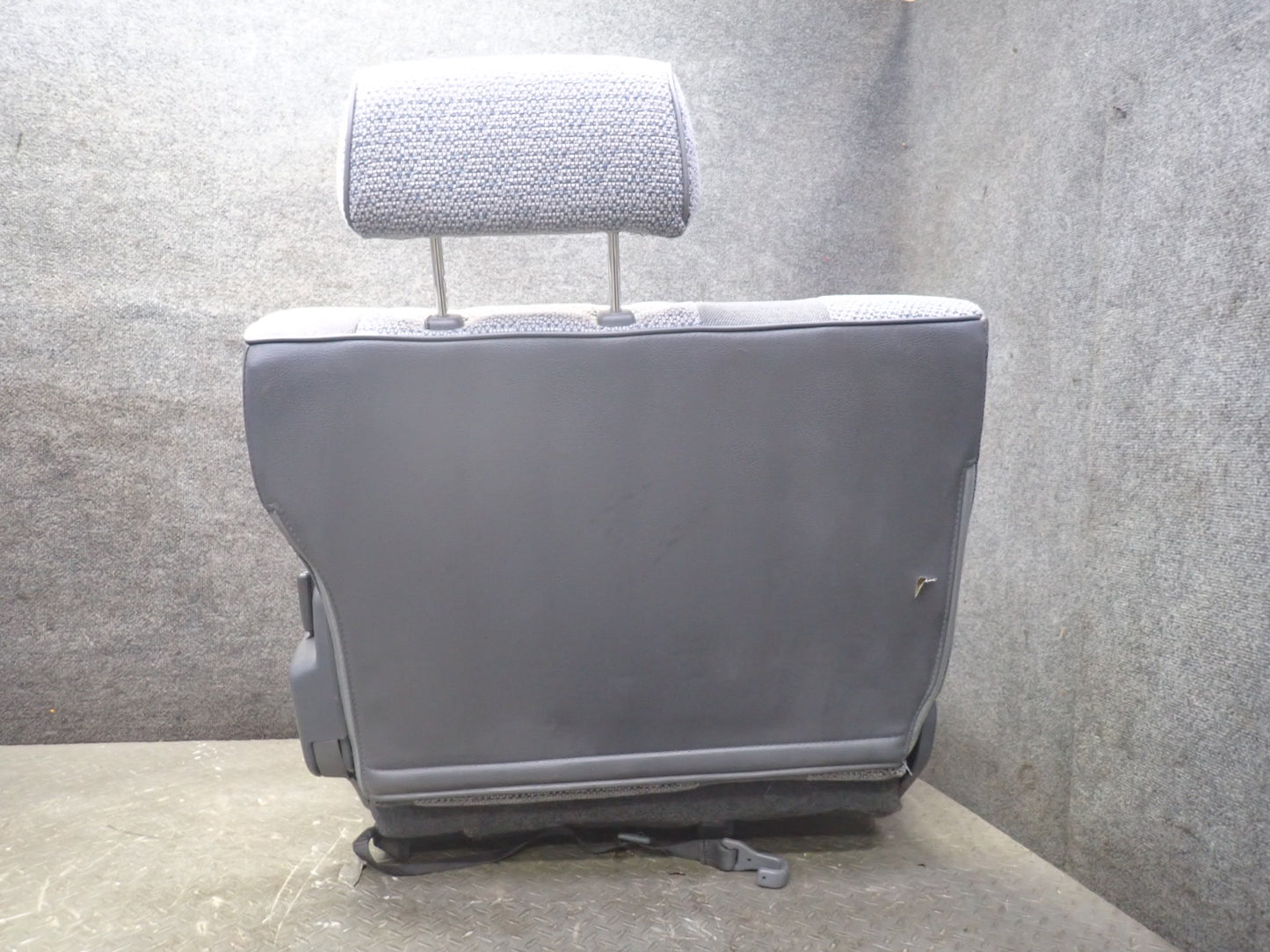 1992-1994 Toyota Land Cruiser FJ80 Rear 2ND ROW Left & Right Cloth Seat Gray Set