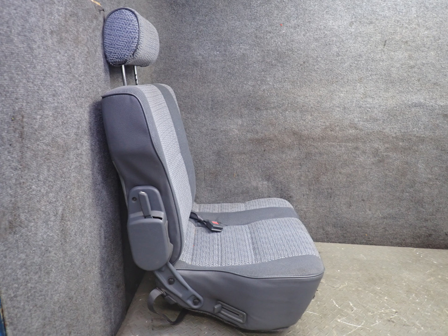 1992-1994 Toyota Land Cruiser FJ80 Rear 2ND ROW Left & Right Cloth Seat Gray Set