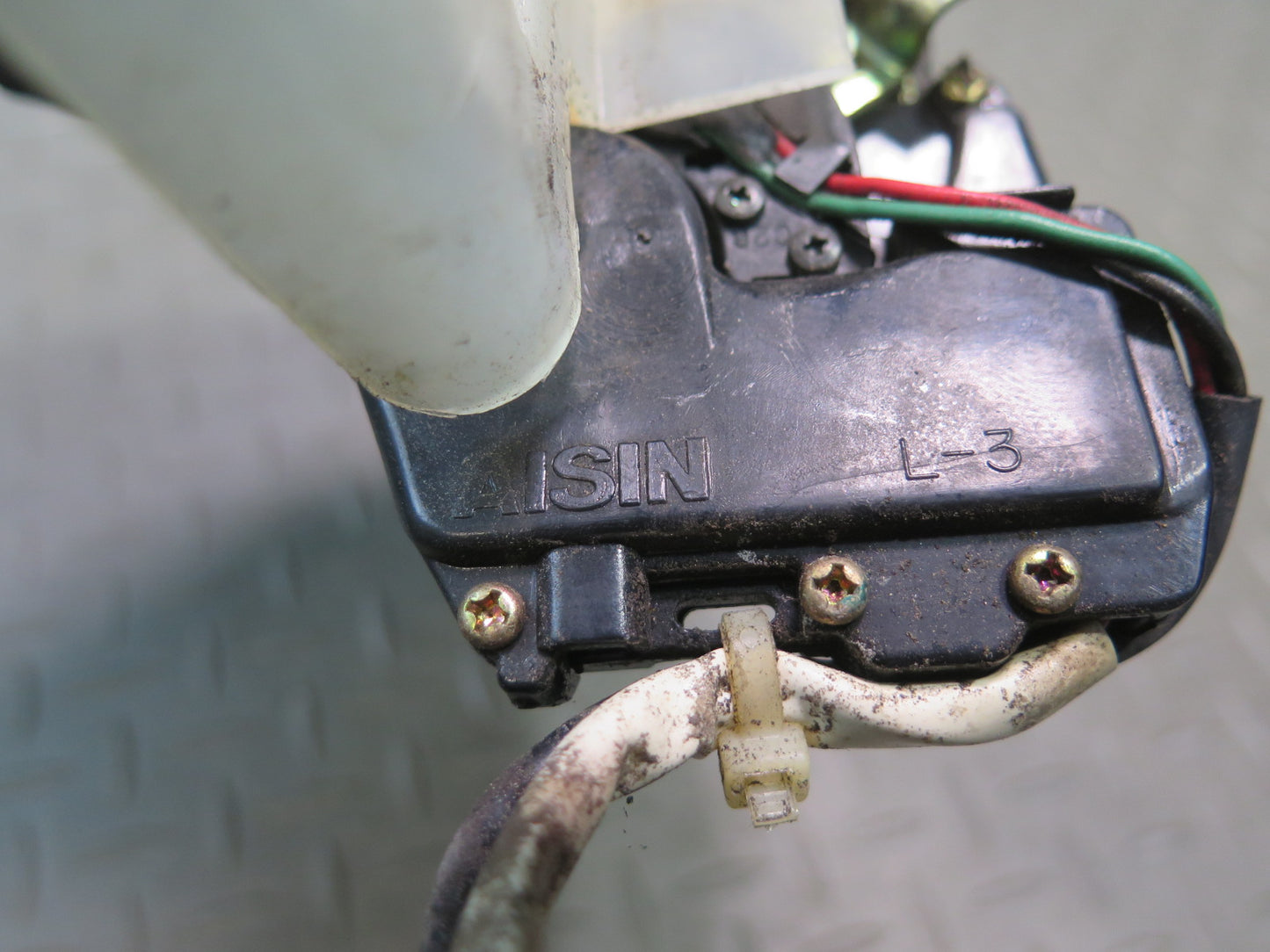 1991-1997 Toyota Land Cruiser FJ80 Front Left Door Lock Latch Actuator