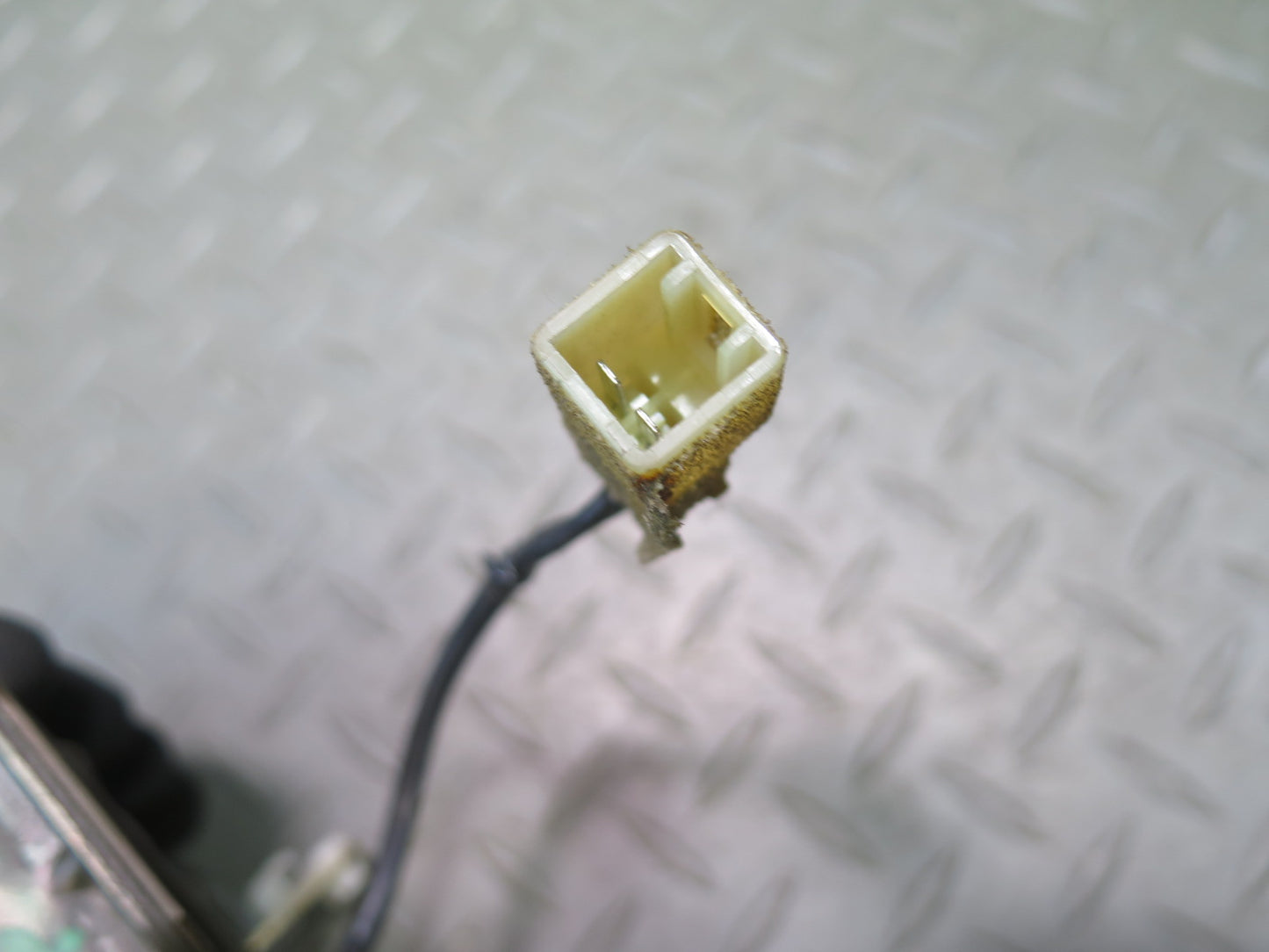 1991-1994 Toyota Land Cruiser FJ80 Liftgate Hatch Door Lock Latch w Striker