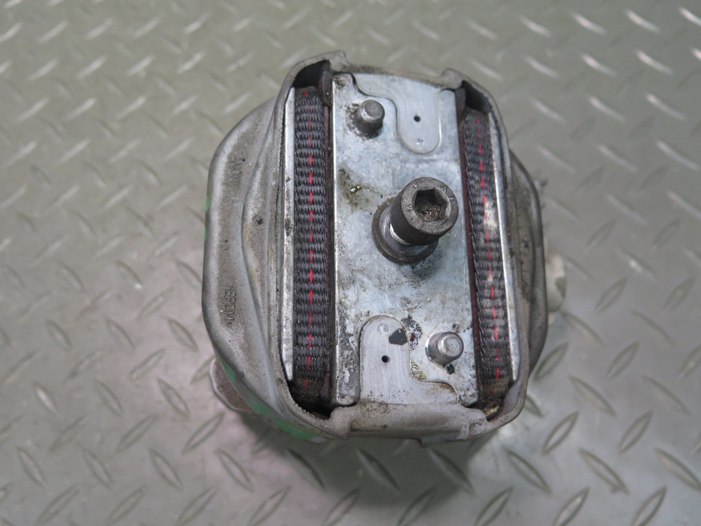 2006-2012 Bentley Flying Spure 6.0L Left & Right Side Engine Motor Mount