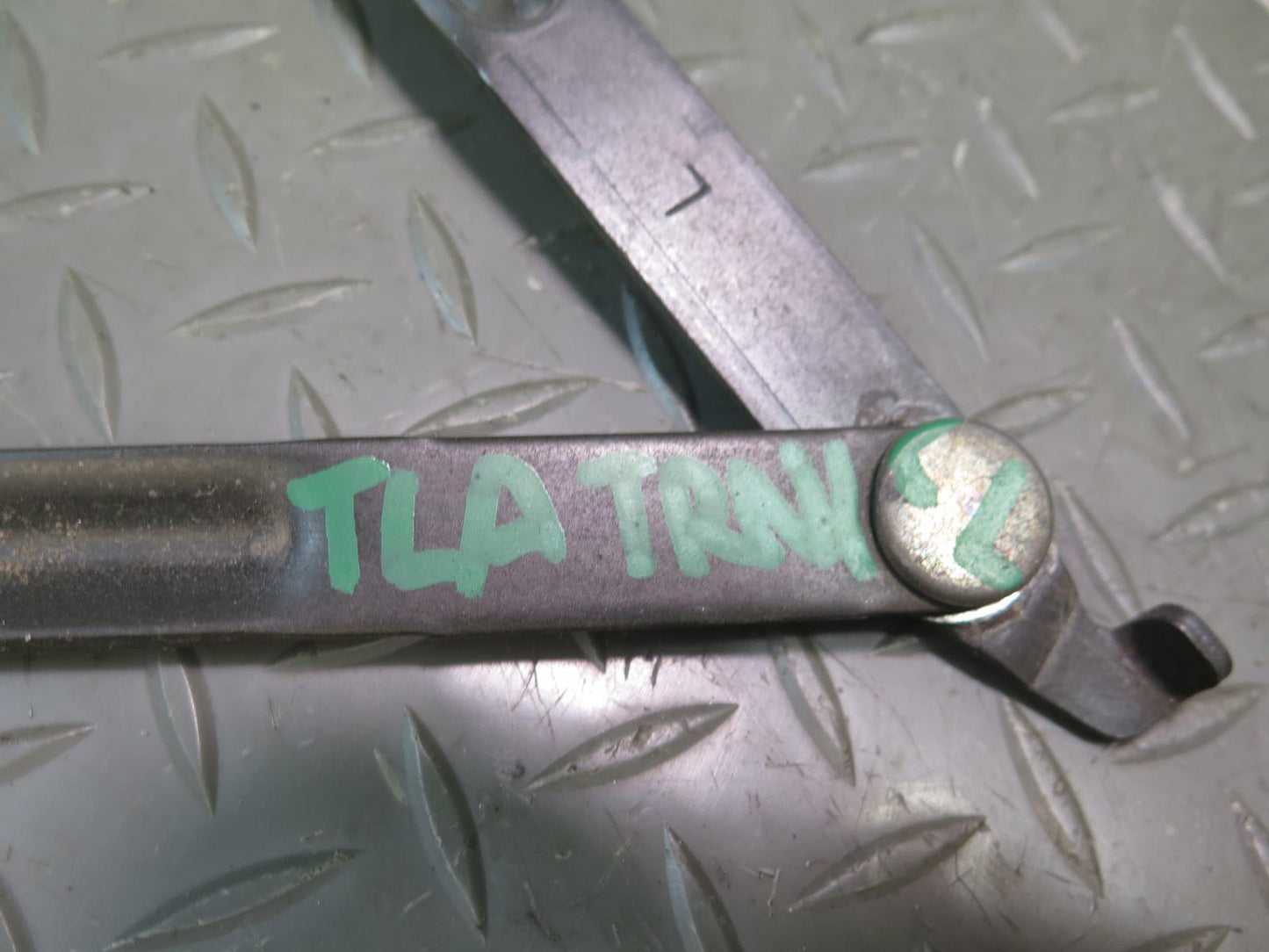 1991-1994 Toyota Land Cruiser FJ80 Set of 2 Tailgate Stay Support Arm Hinge