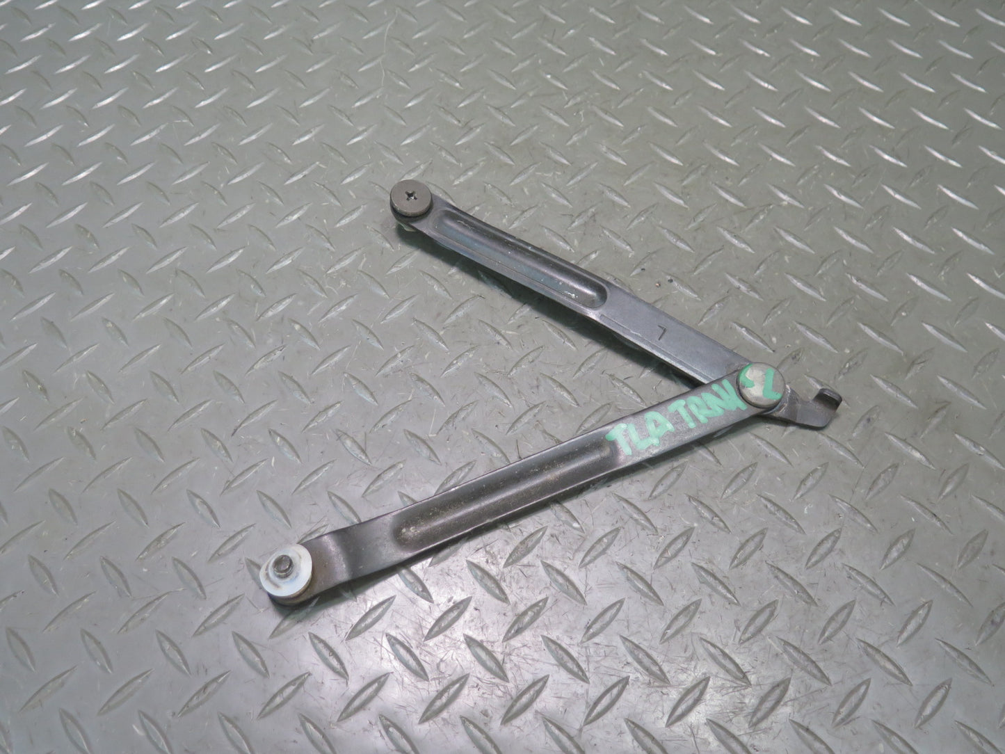 1991-1994 Toyota Land Cruiser FJ80 Set of 2 Tailgate Stay Support Arm Hinge