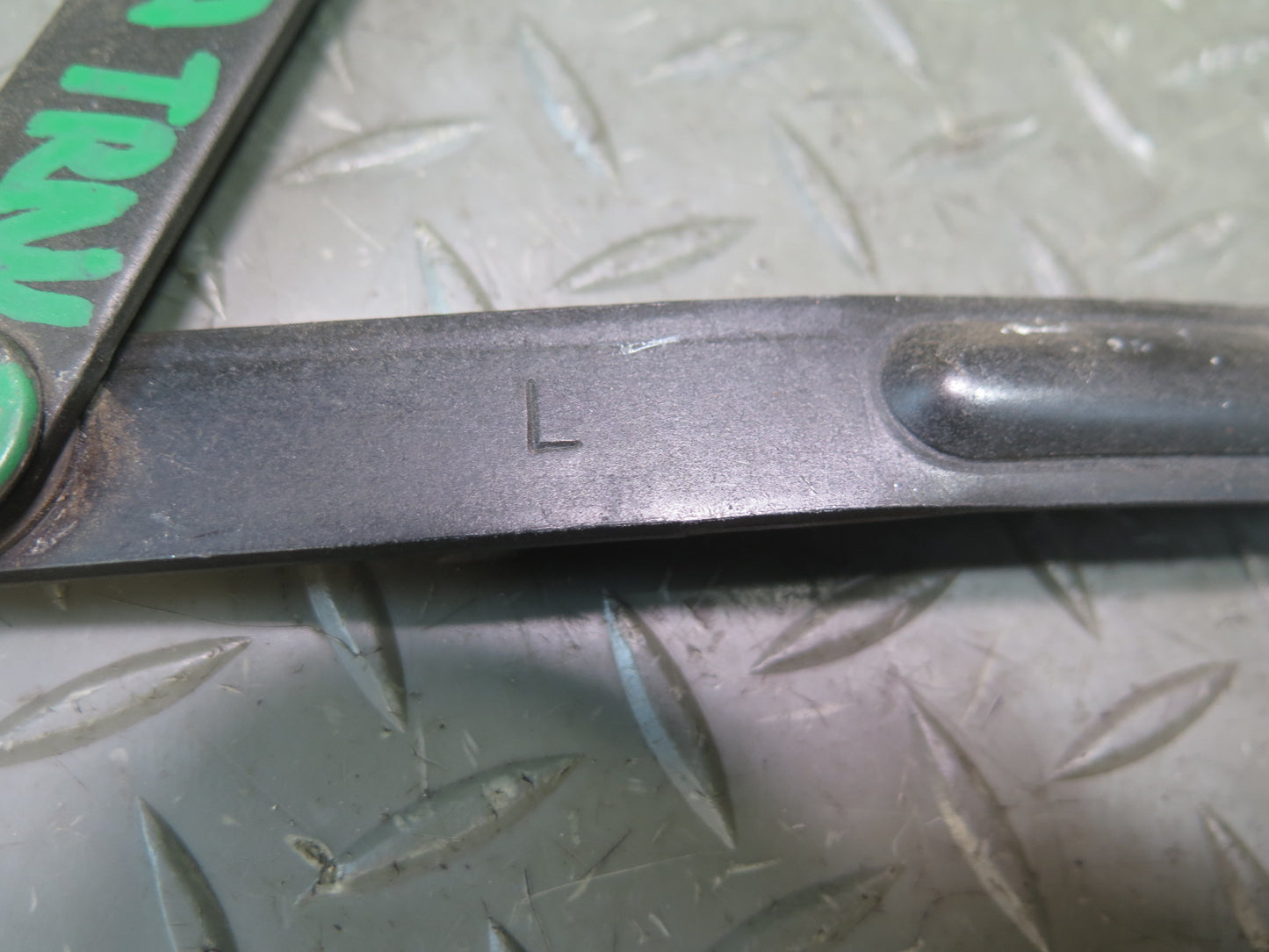 1991-1994 Toyota Land Cruiser FJ80 Set of 2 Tailgate Stay Support Arm Hinge