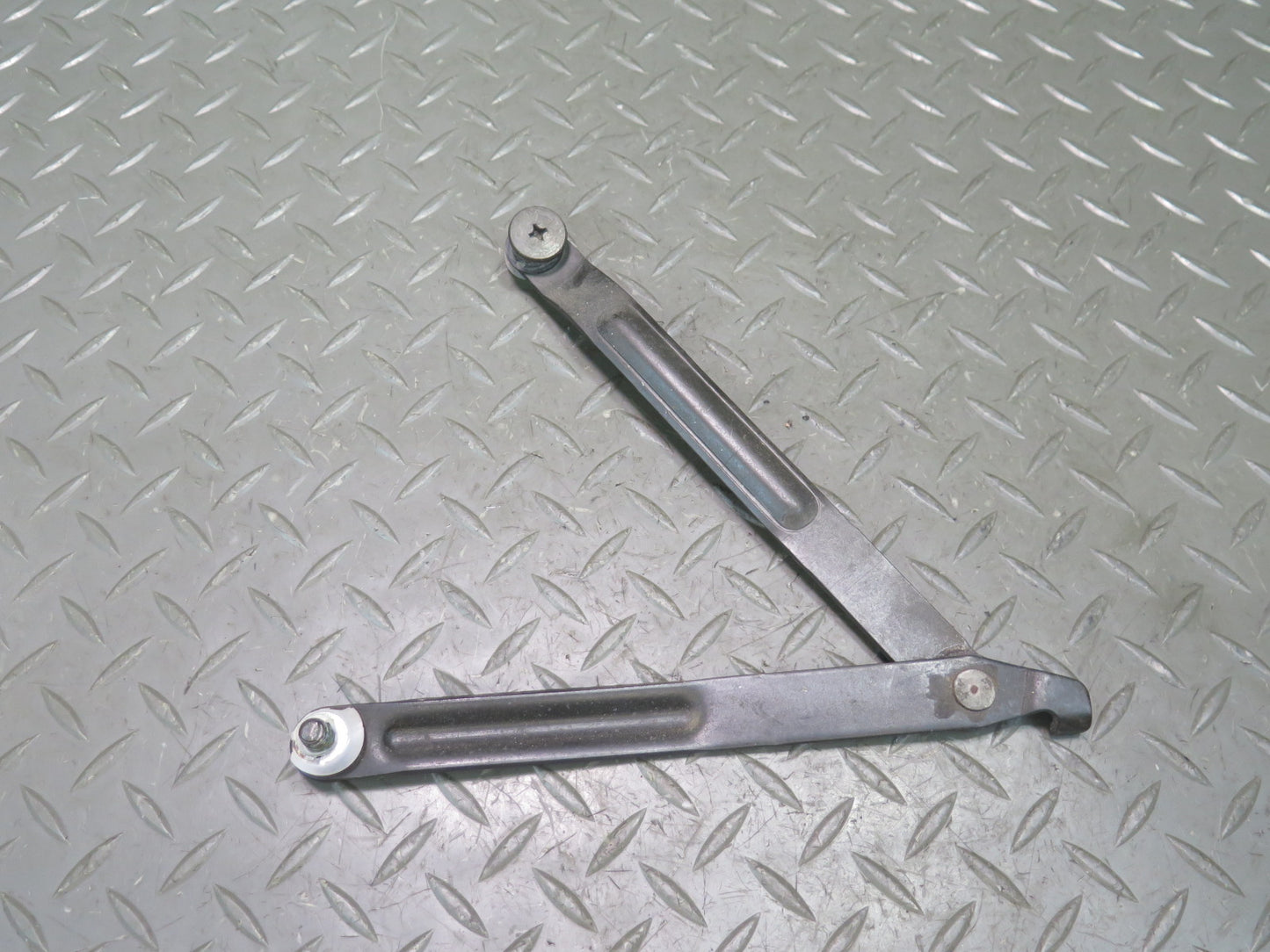 1991-1994 Toyota Land Cruiser FJ80 Set of 2 Tailgate Stay Support Arm Hinge