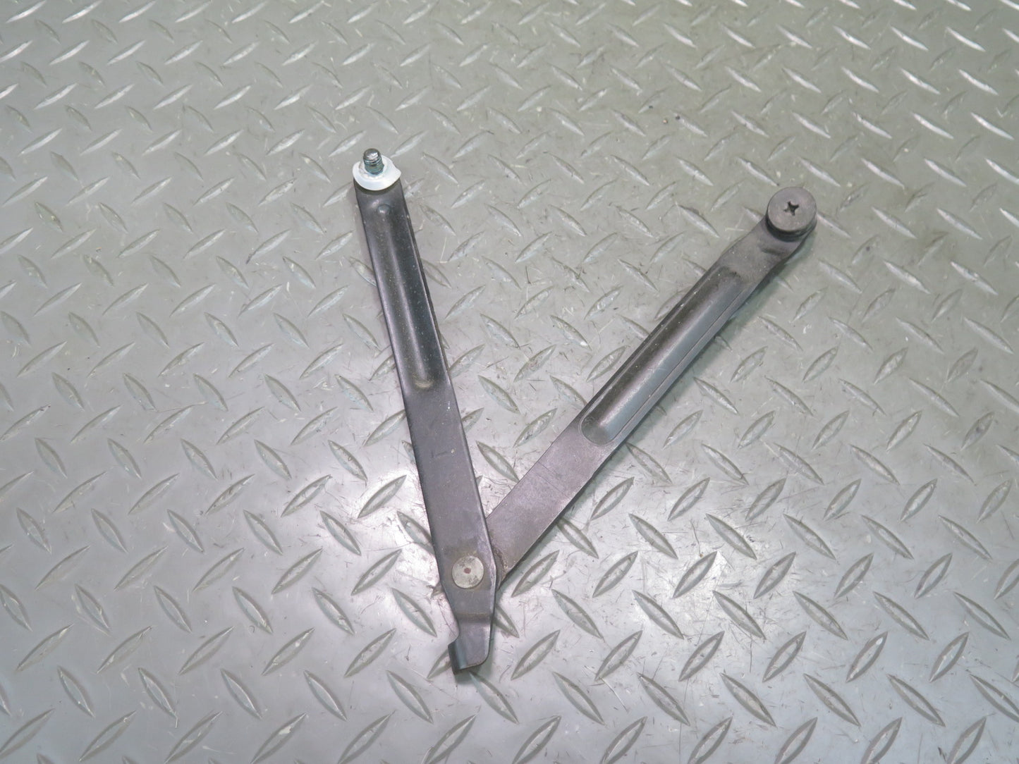 1991-1994 Toyota Land Cruiser FJ80 Set of 2 Tailgate Stay Support Arm Hinge