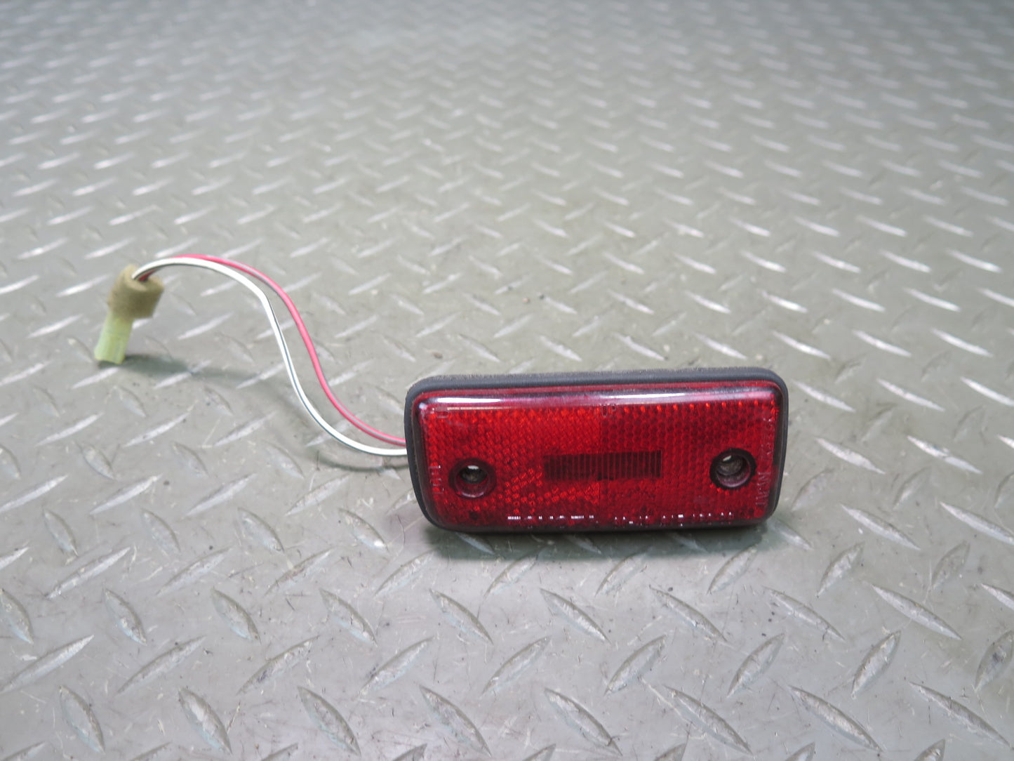 1991-1992 Toyota Land Cruiser FJ80 Rear Left & Right Side Marker Light Lamp Set