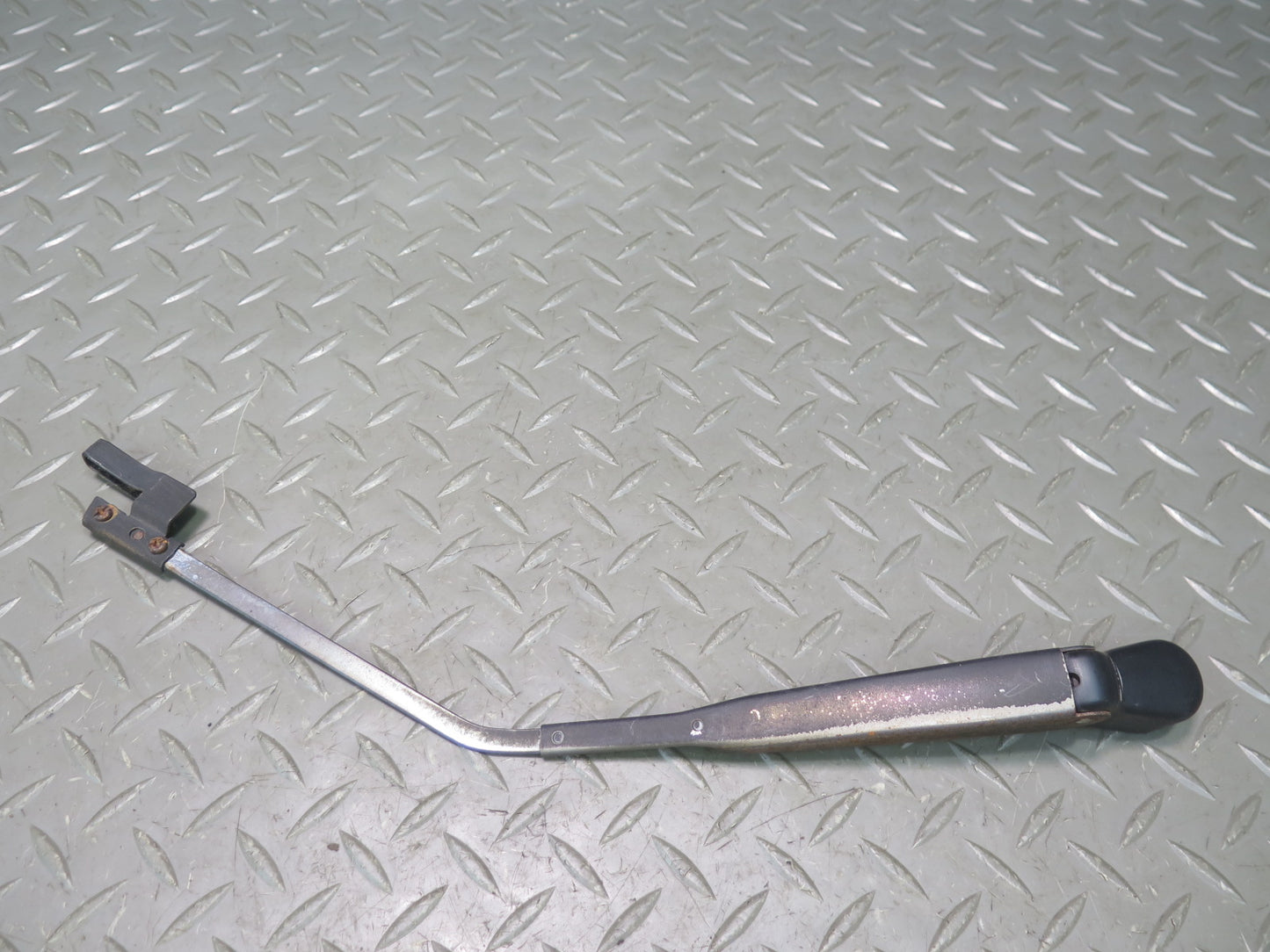 1991-1992 Toyota Land Cruiser FJ80 Rear Tailgate Wiper Arm