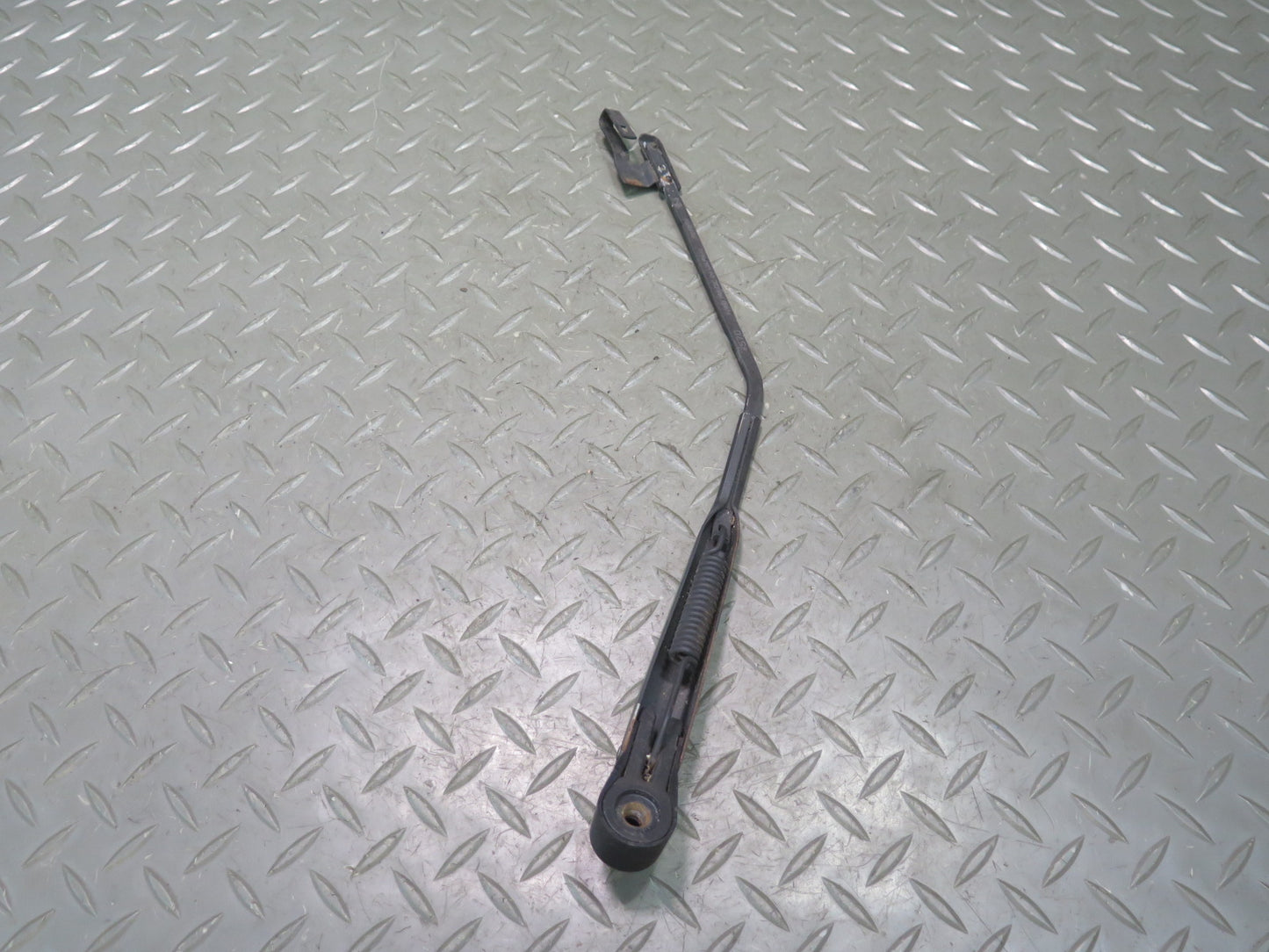 1991-1992 Toyota Land Cruiser FJ80 Rear Tailgate Wiper Arm