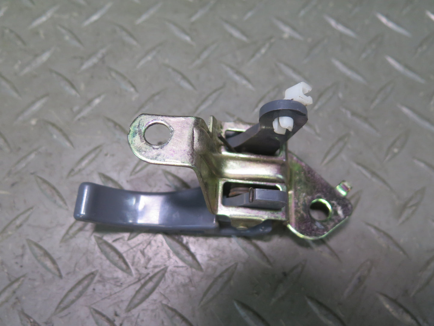 1991-1997 Toyota Land Cruiser FJ80 Rear Tailgate Trunk Lock Latch Actuator Set