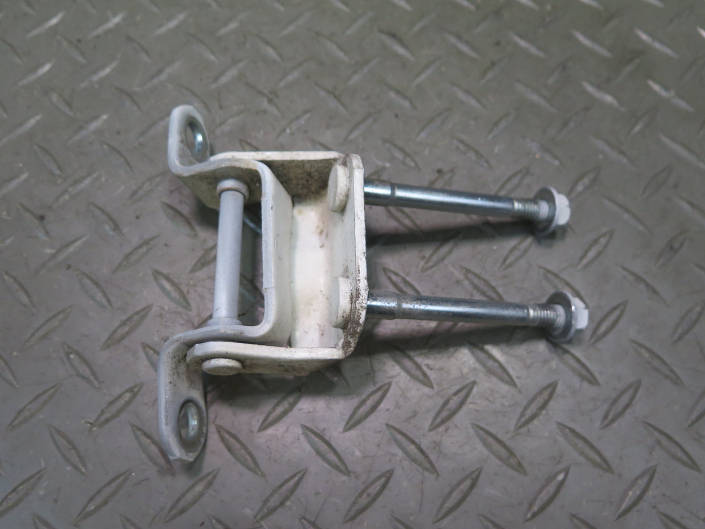 1991-1997 Toyota Land Cruiser FJ80 Rear Left Door Upper & Lower Hinge Set of 2