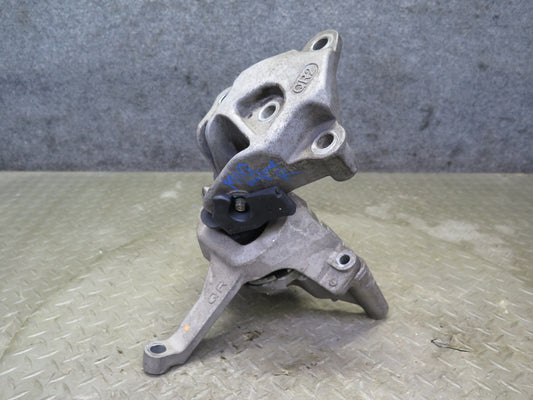 2014-2017 Infiniti QX60 2.5L Hybrid Engine Motor Mount Bracket Support