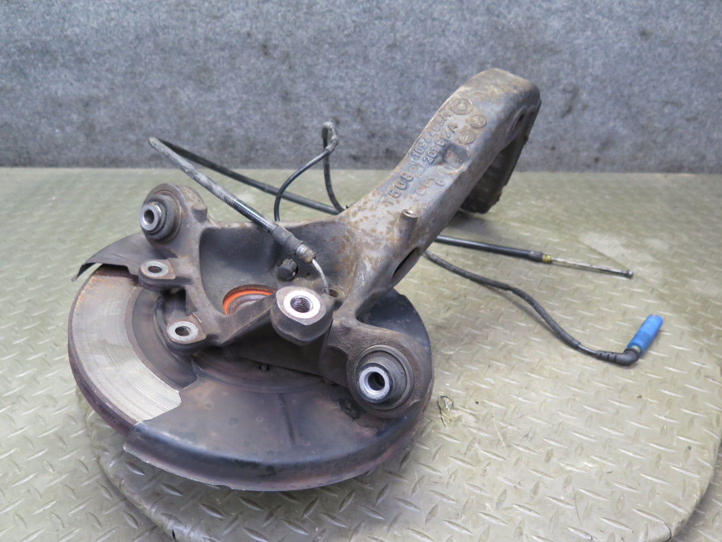03-08 BMW E85 Z4 3.0 RWD Rear Right Spindle Knuckle Trailing Arm Hub Bearing OEM