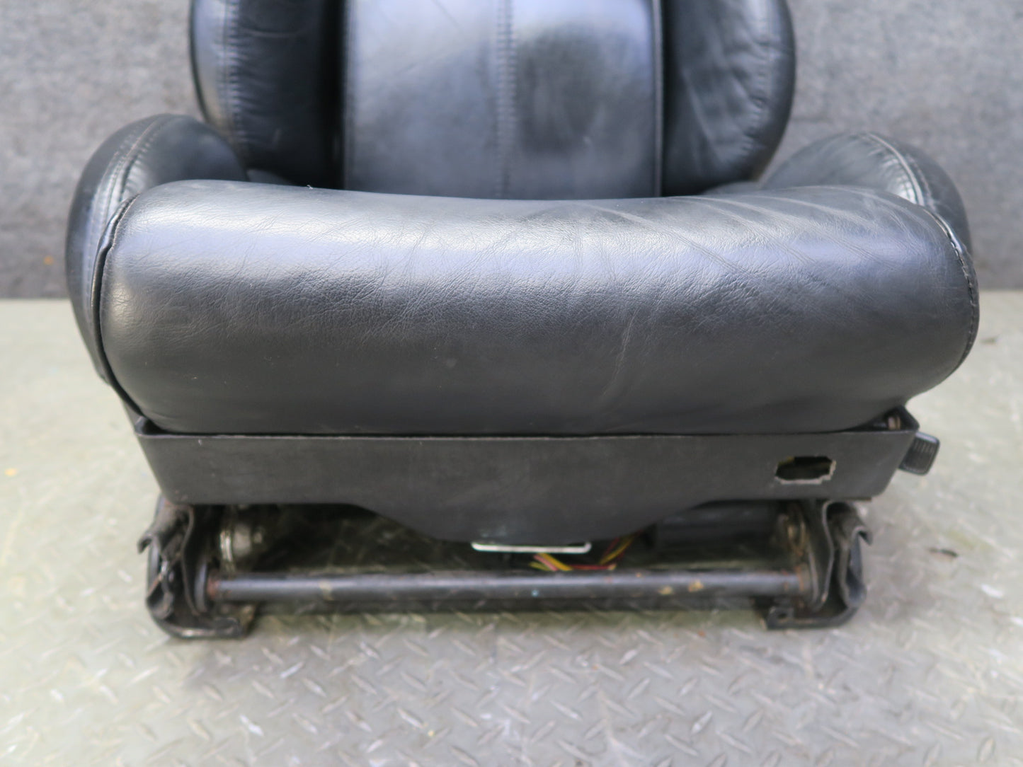 92-93 Chevrolet Corvette C4 Set of 2 Front Leather Seat Black OEM