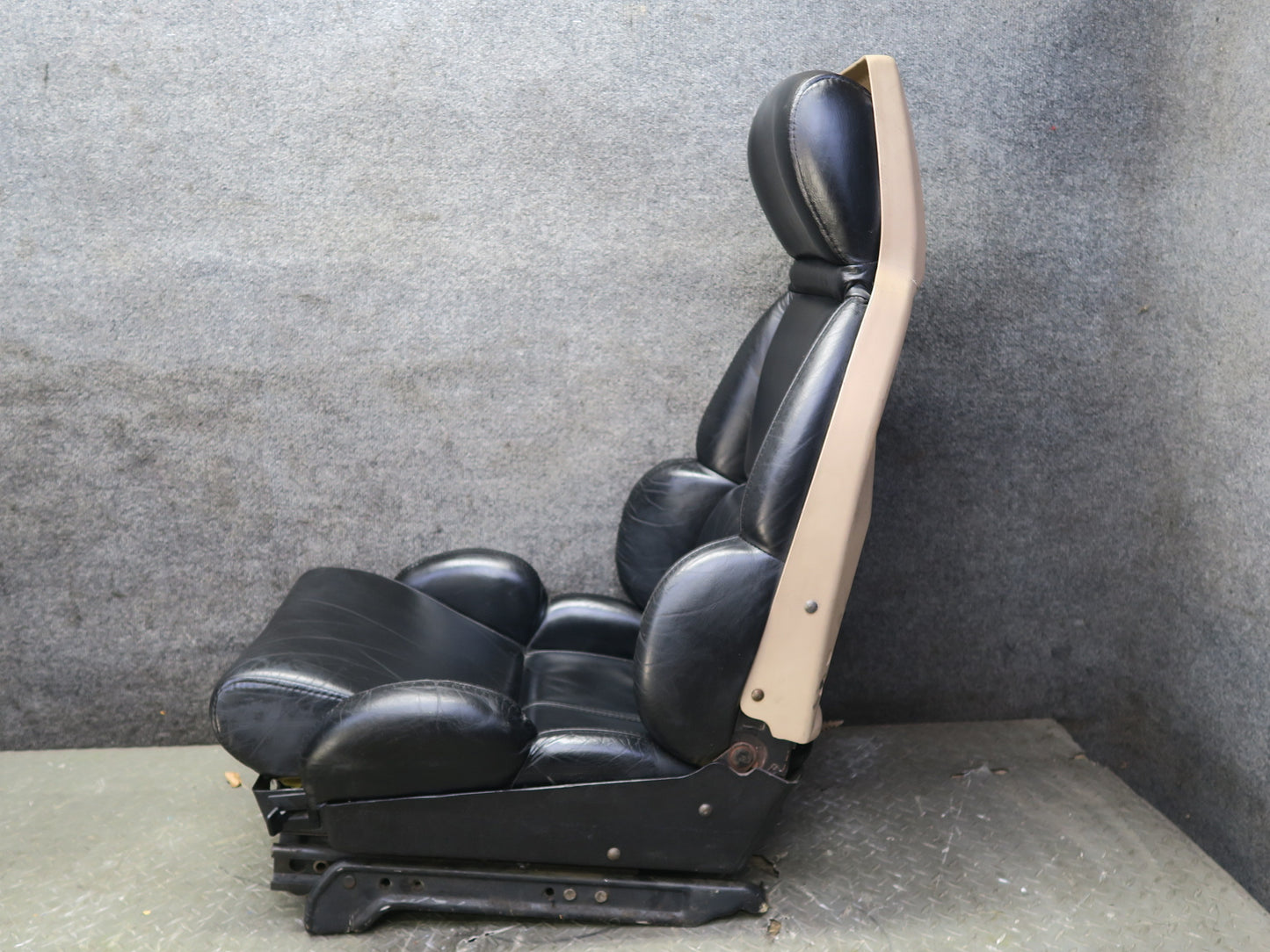 92-93 Chevrolet Corvette C4 Set of 2 Front Leather Seat Black OEM