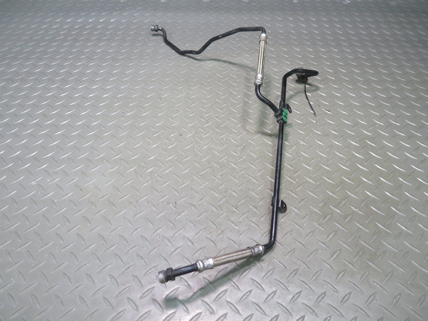 2006-2012 Bentley Flying Spur 6.0L W12 Engine Turbocharger Oil Line