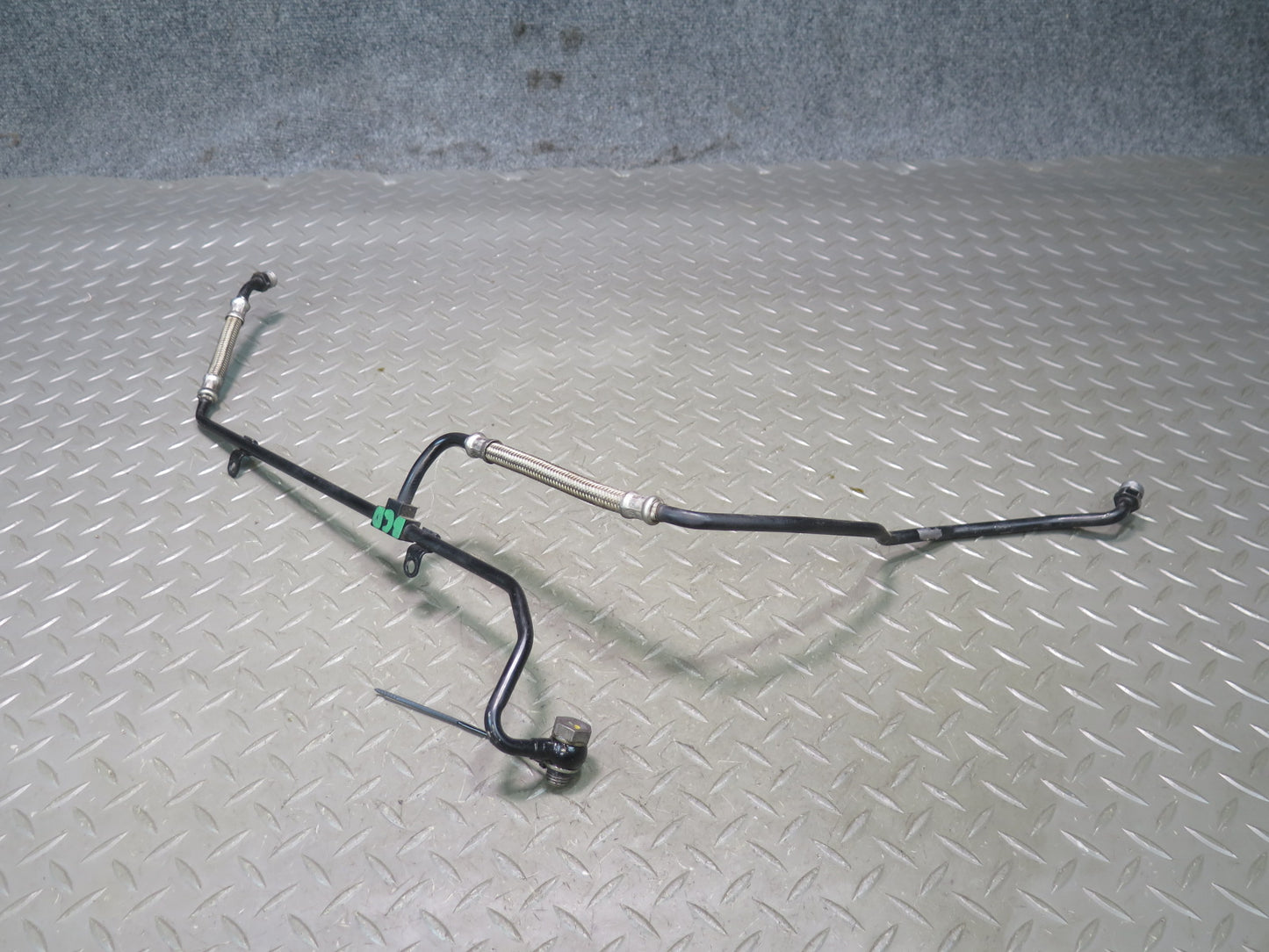 2006-2012 Bentley Flying Spur 6.0L W12 Engine Turbocharger Oil Line