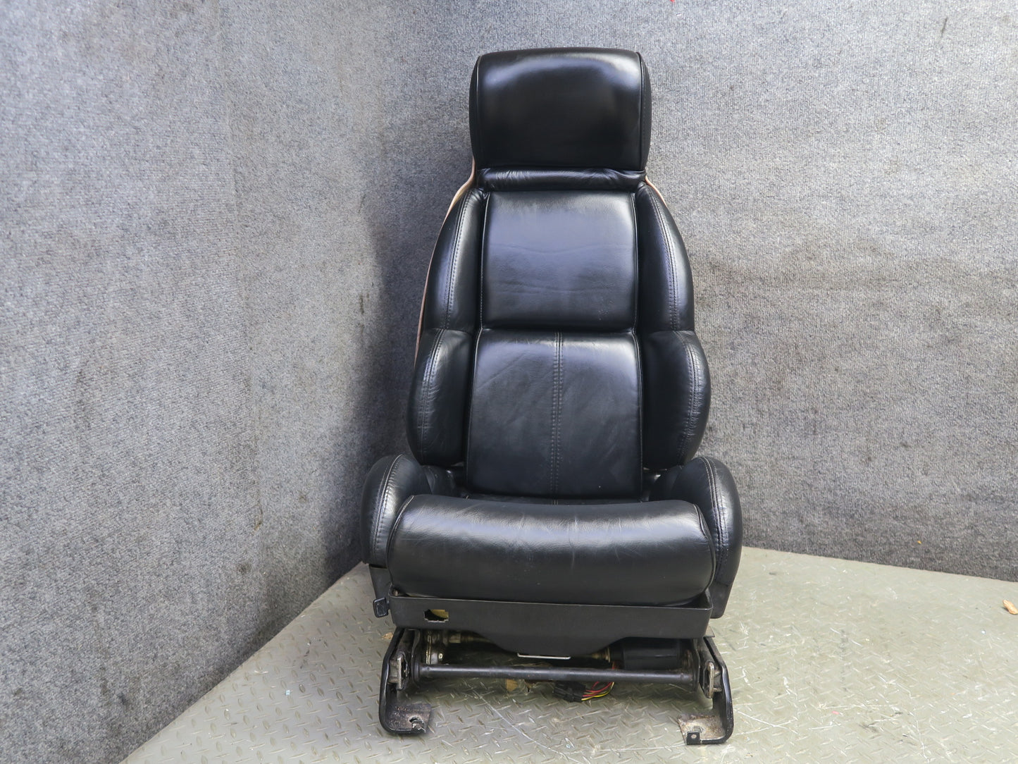 92-93 Chevrolet Corvette C4 Set of 2 Front Leather Seat Black OEM
