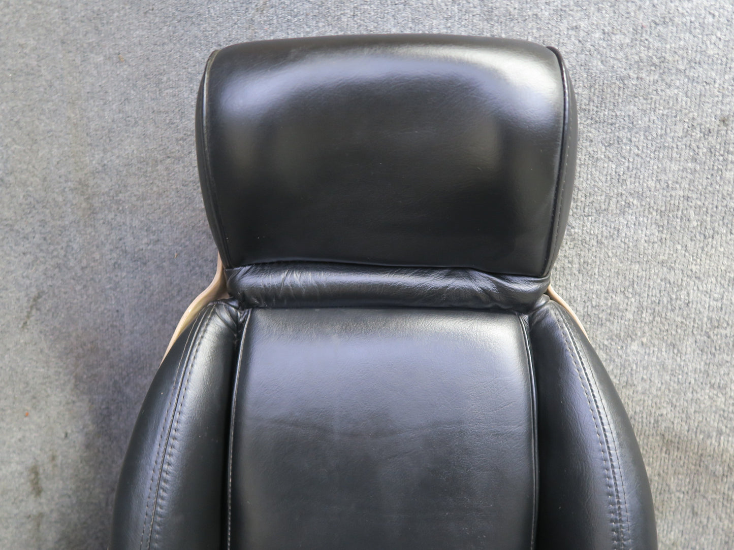 92-93 Chevrolet Corvette C4 Set of 2 Front Leather Seat Black OEM