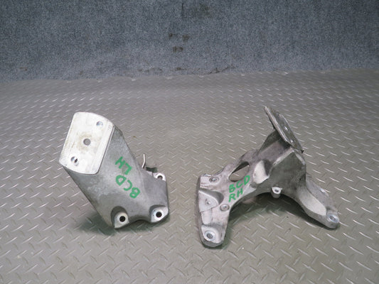 2006-2012 Bentley Flying Spure 6.0L Left & Right Engine Motor Mount Bracket Set