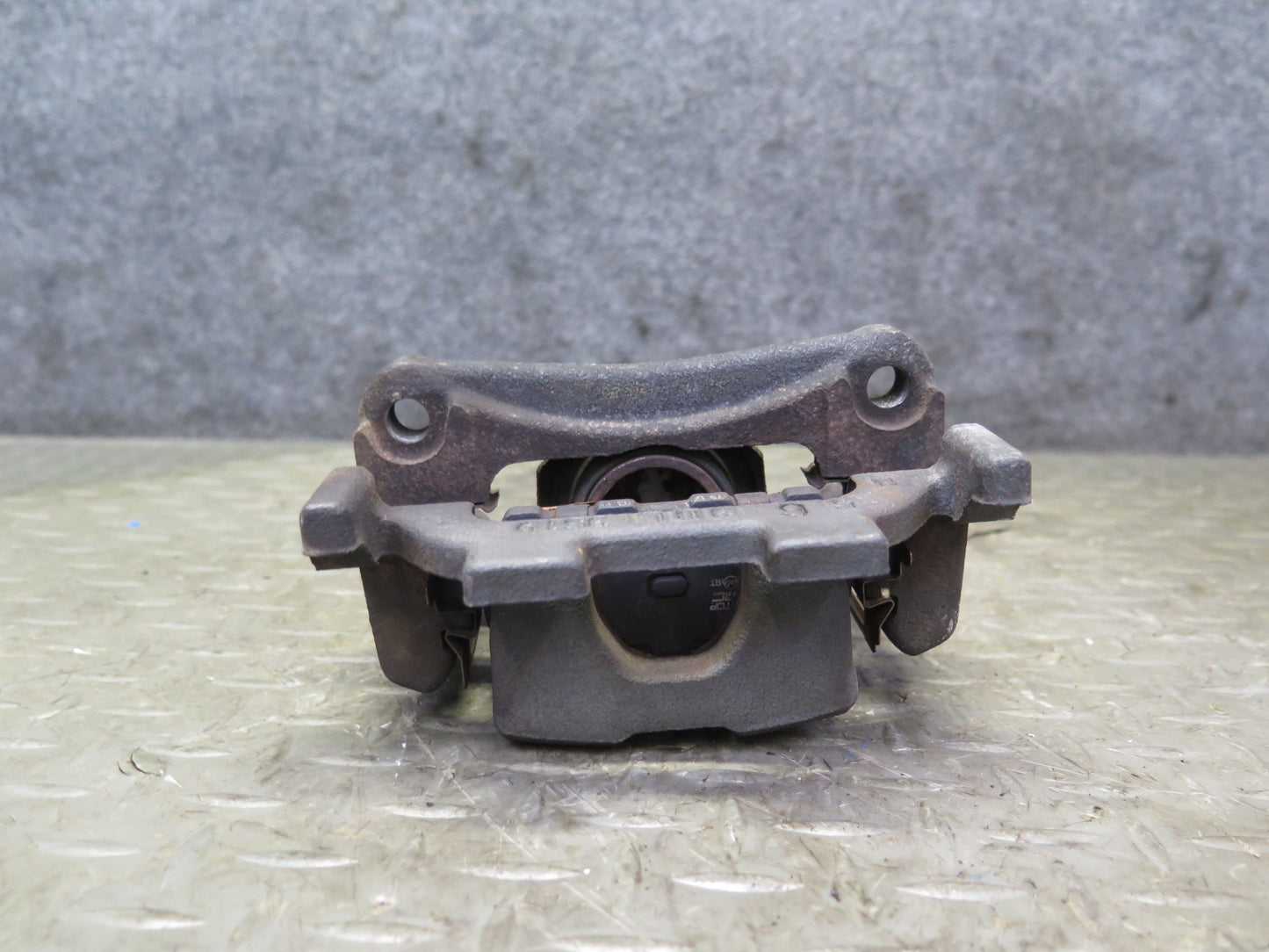 2014-2020 Infiniti QX60 AWD Rear Left & Right Brake Caliper Set of 2