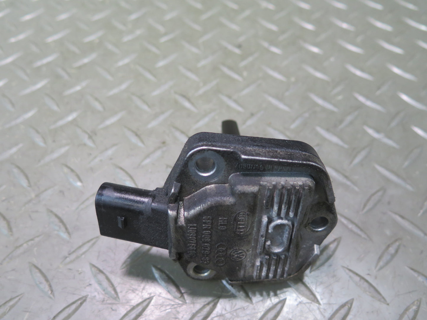 2006-2012 Bentley Flying Spur Engine Oil Level Sensor 6PR008079