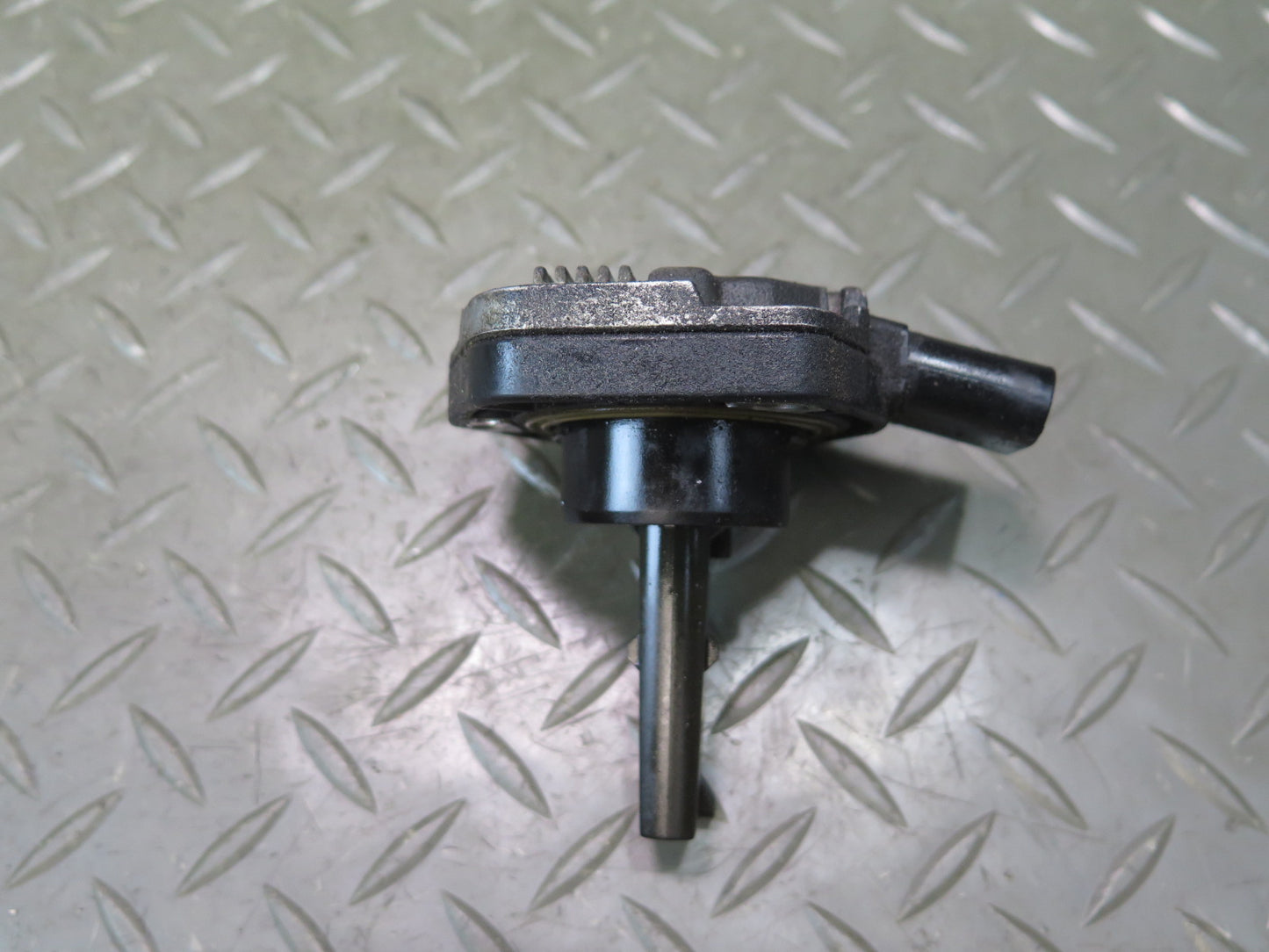 2006-2012 Bentley Flying Spur Engine Oil Level Sensor 6PR008079