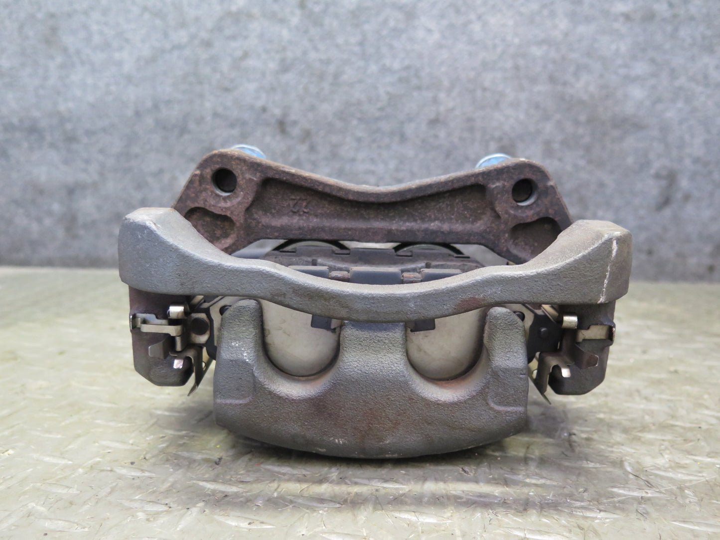 2014-2020 Infiniti QX60 AWD Front Left & Right Brake Caliper Set of 2