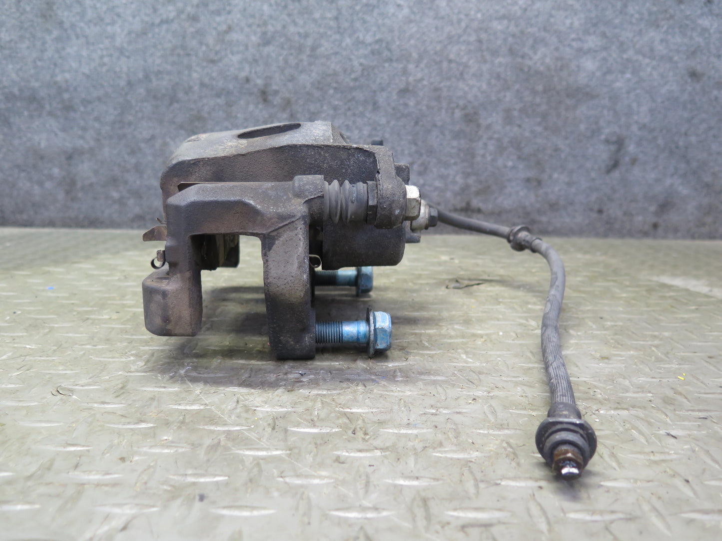 2014-2020 Infiniti QX60 AWD Front Left & Right Brake Caliper Set of 2